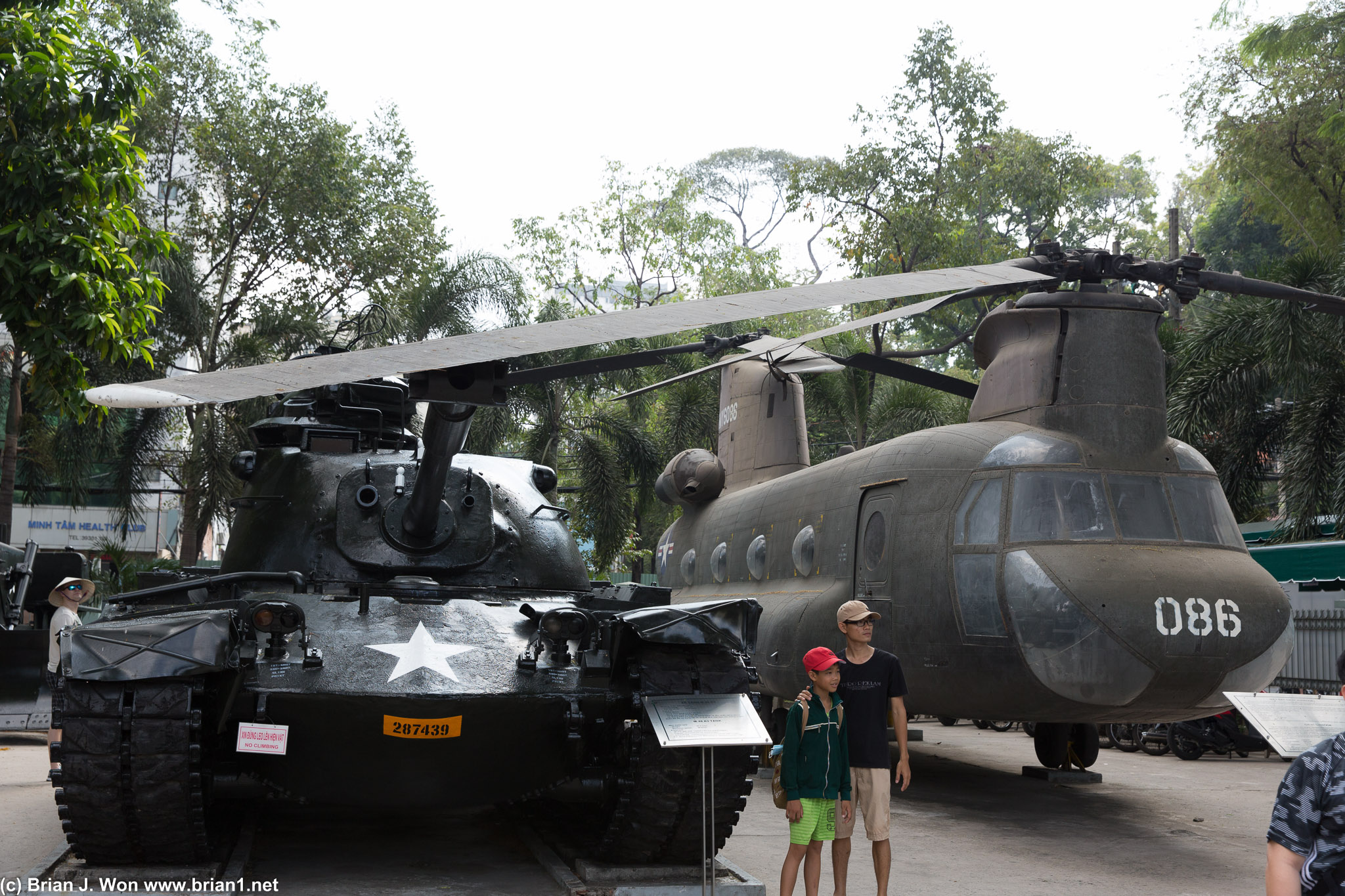 M48A3 tank next to a CH-47 Chinook.