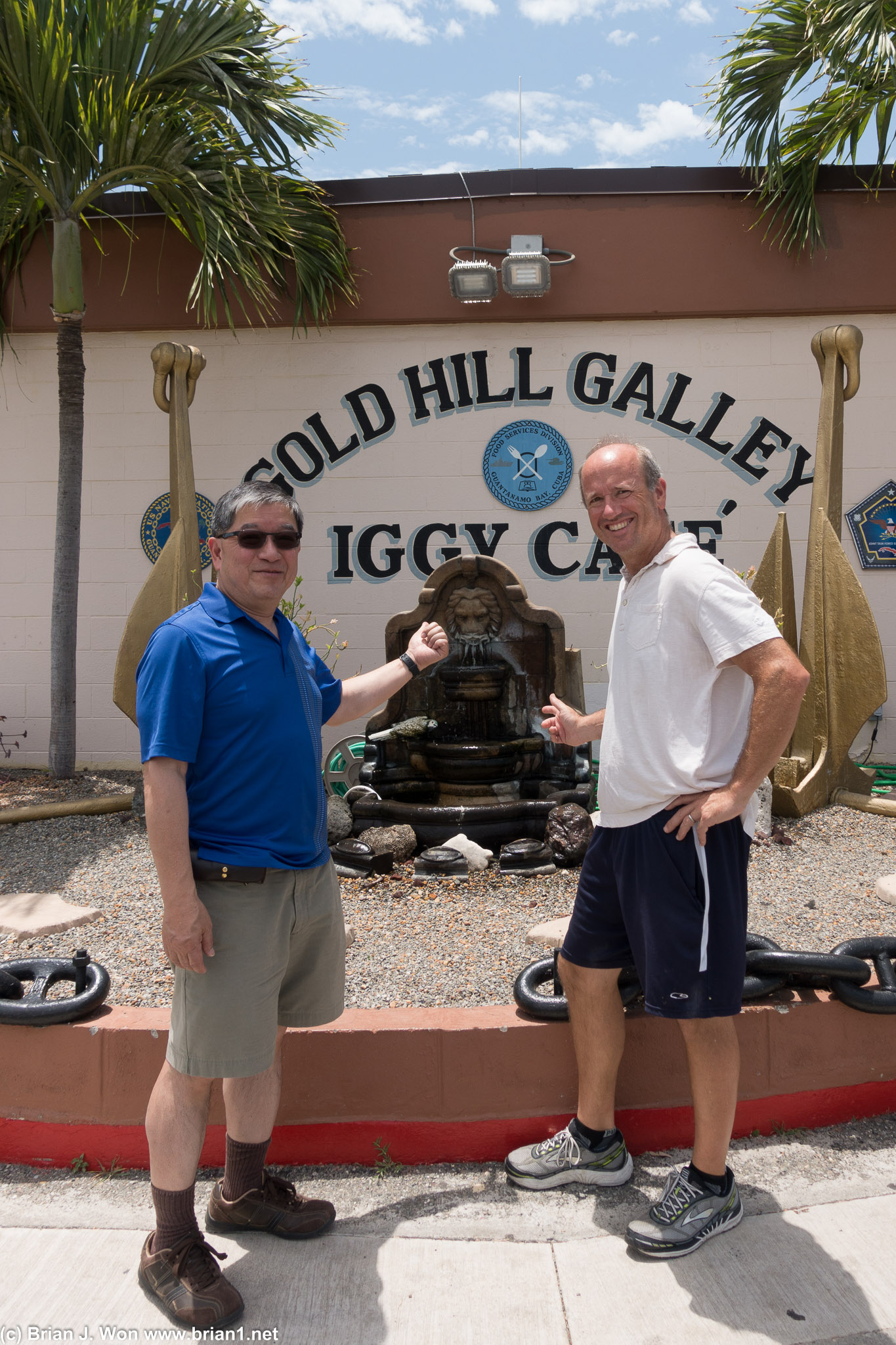 Posing outside Gold Hill Galley/Iggy Cafe. Yes, more anchors!