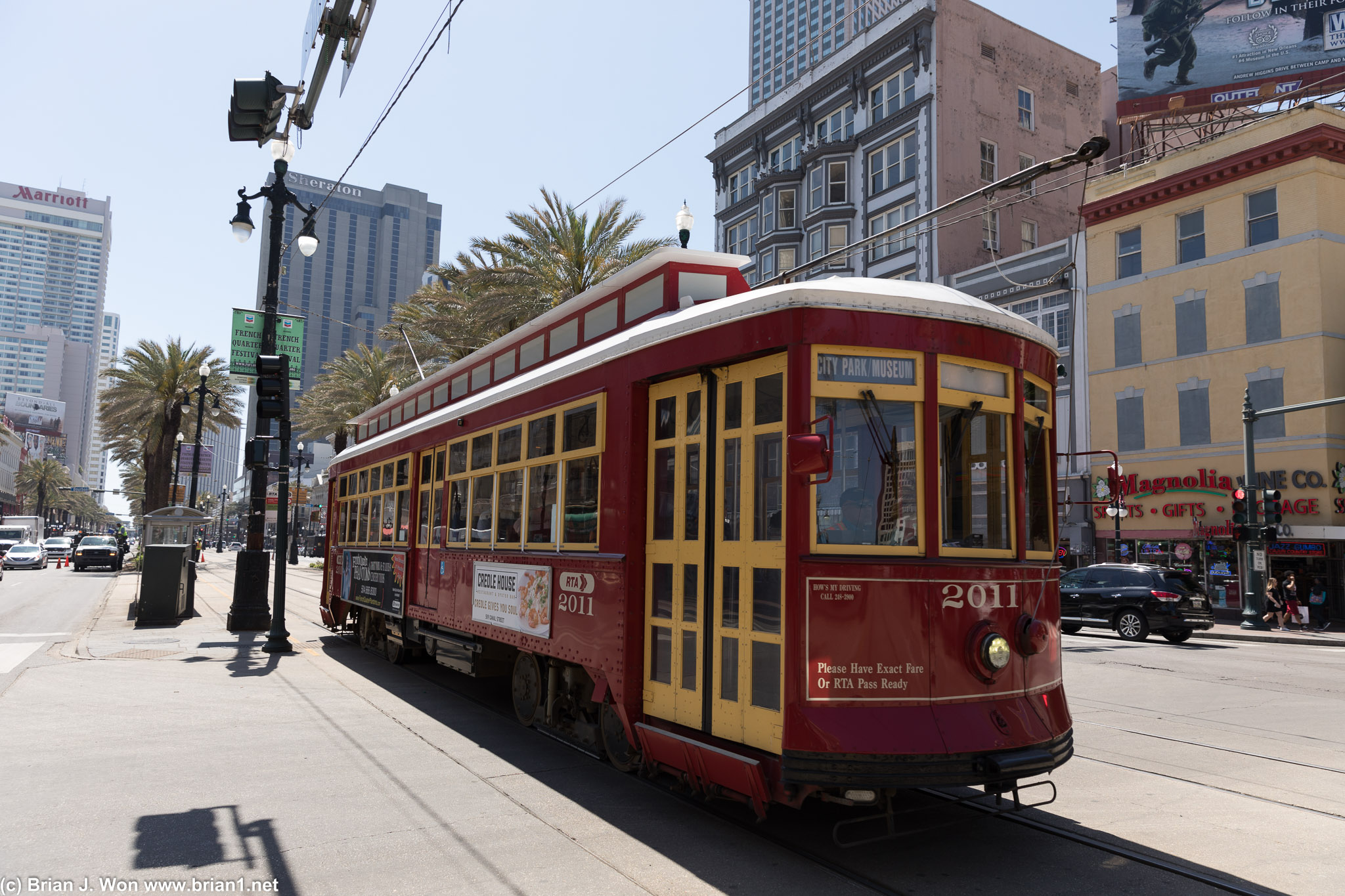 Streetcar going down Canal St.