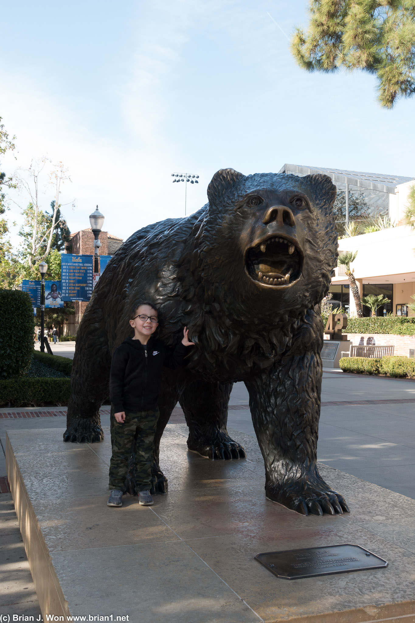 Oliver posing with the Bruin.