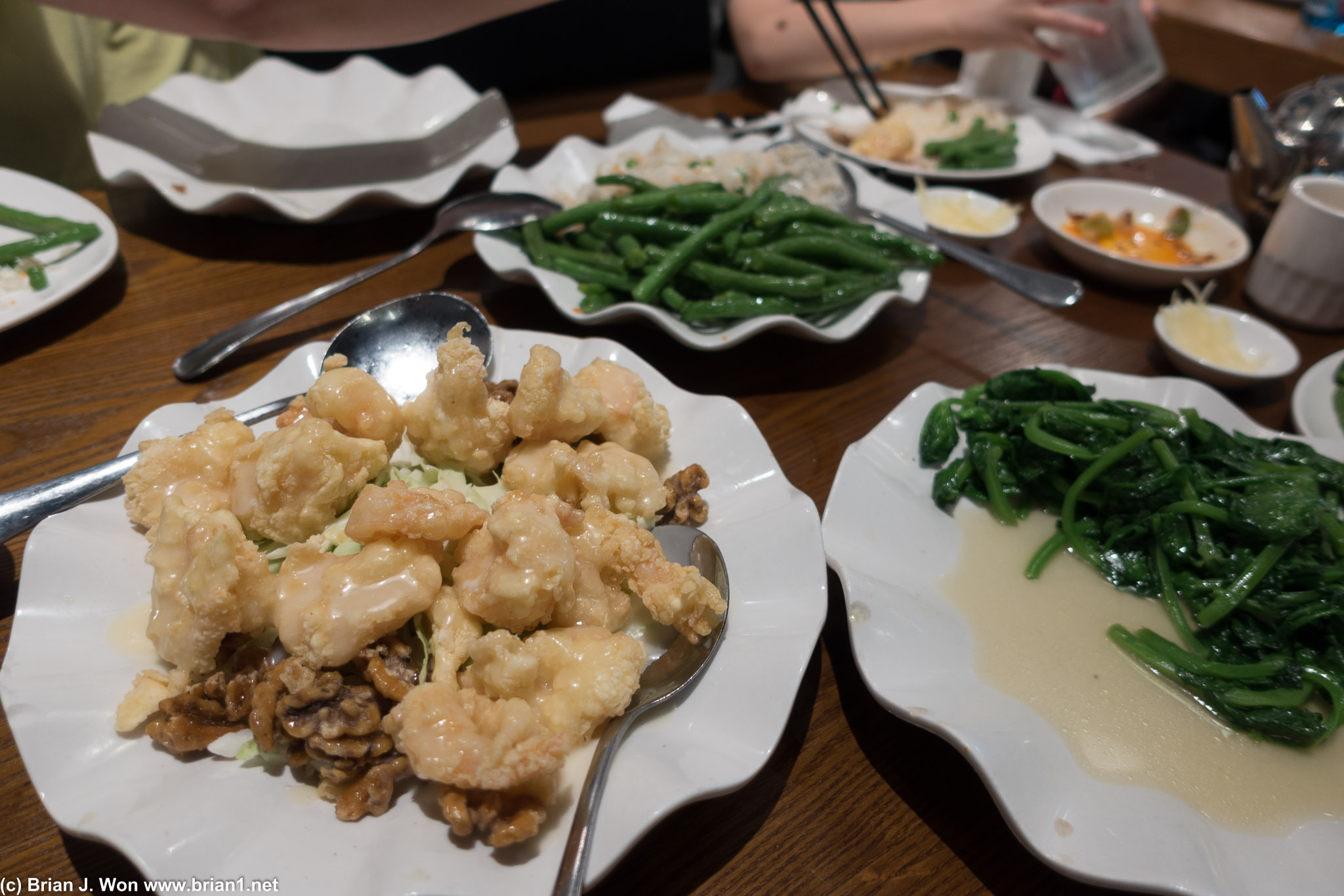 Walnut prawn and veggies at Din Ding Dumpling.
