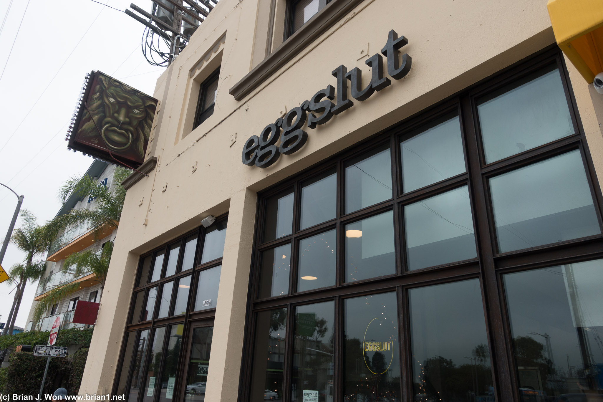 Eggslut's Venice location.