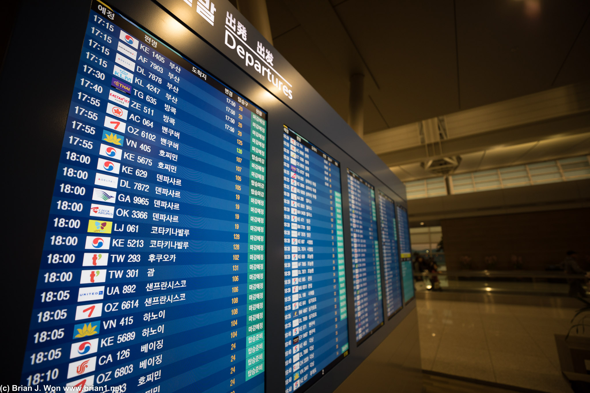 A lot of flights at one busy airport.