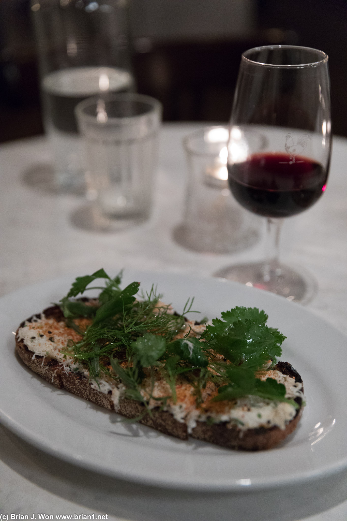Crab toast was very fresh.