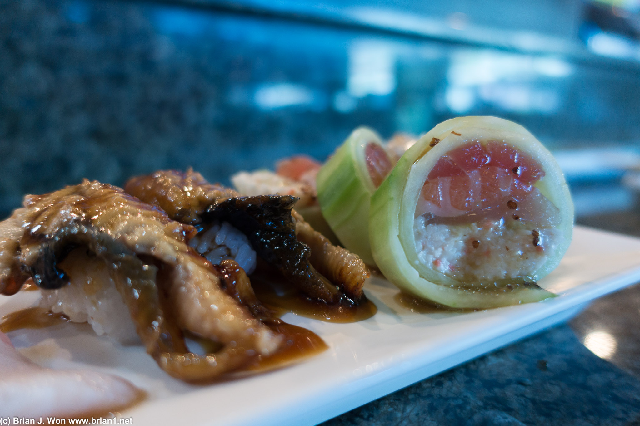 No rice roll + unagi. Too much sweet sauce.