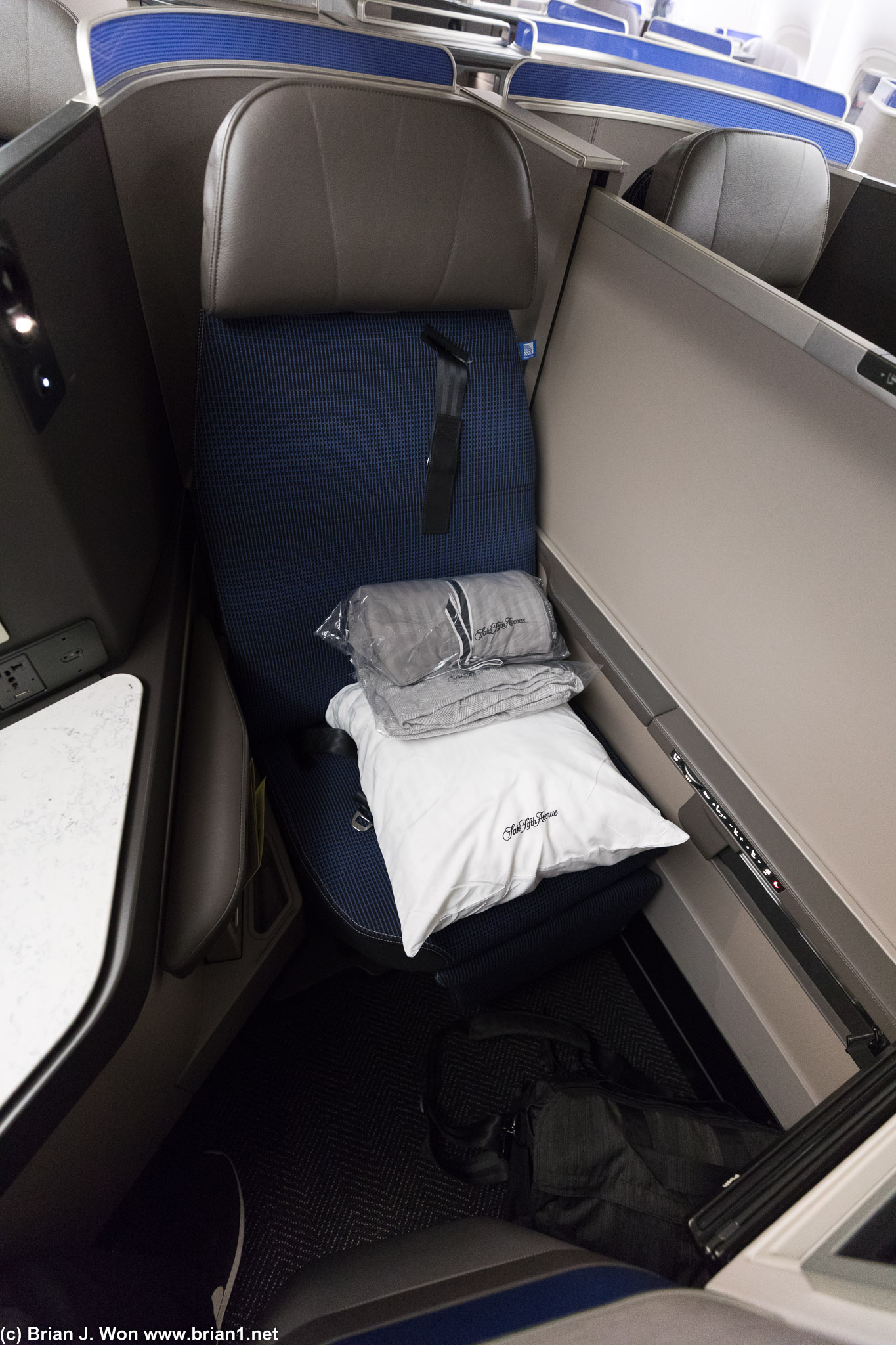 Middle seats in Polaris on United 777-300ER.