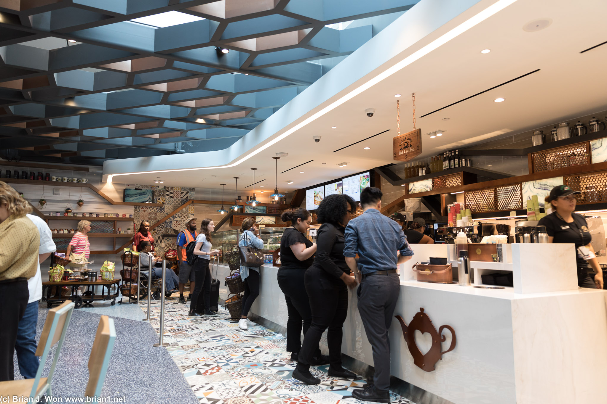 Brand-new Urth Caffe inside Terminal 1.