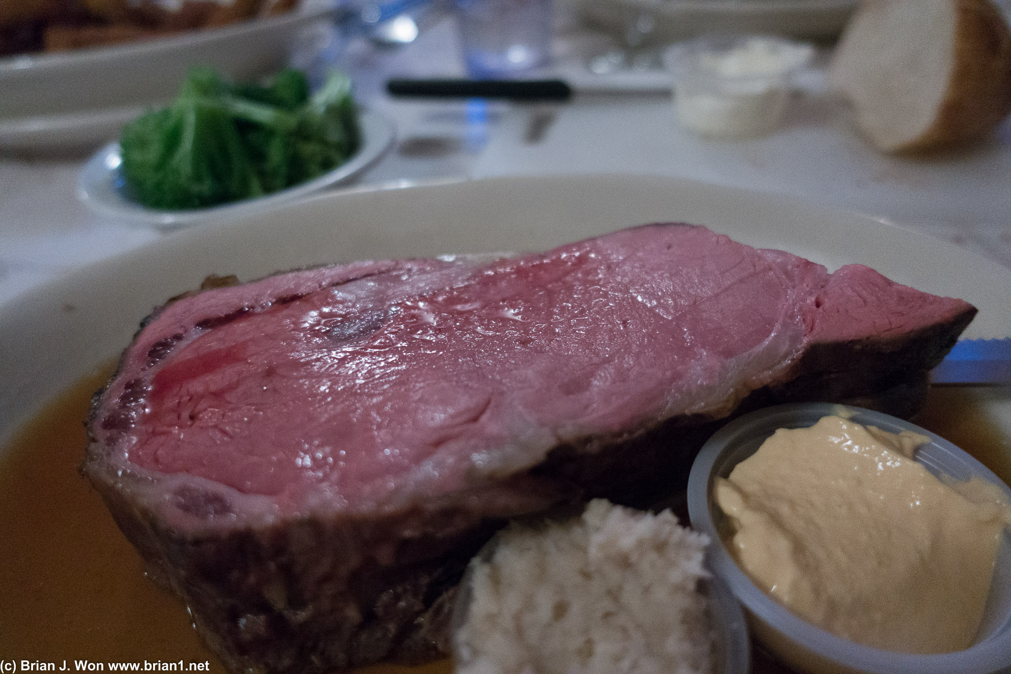 Prime rib, 16oz, medium rare.