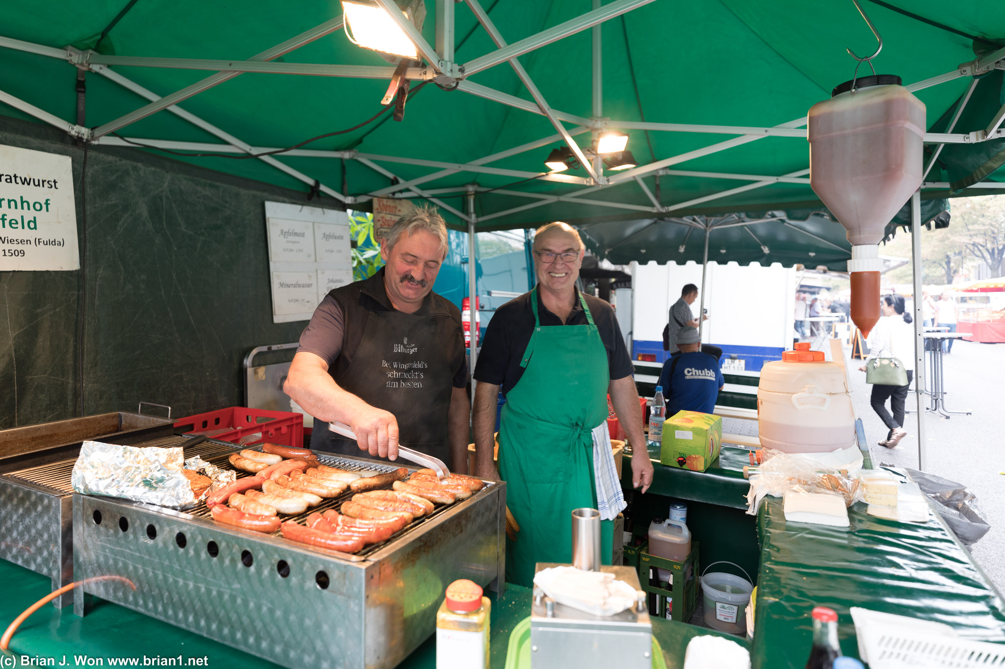 The proud proprietors of Rhonhof Wingenfeld.