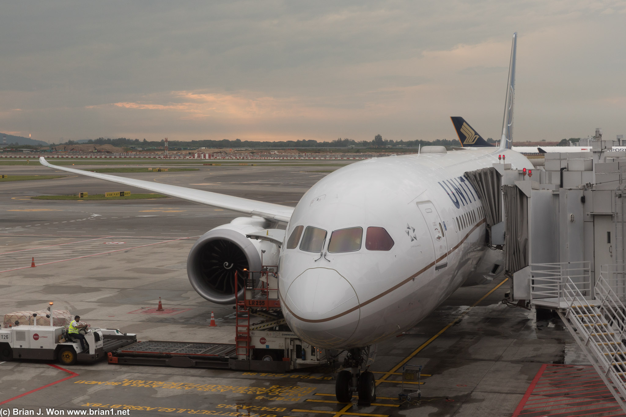 United 787-9 Dreamliner #0967, ready for SIN-SFO as flight UA 2.