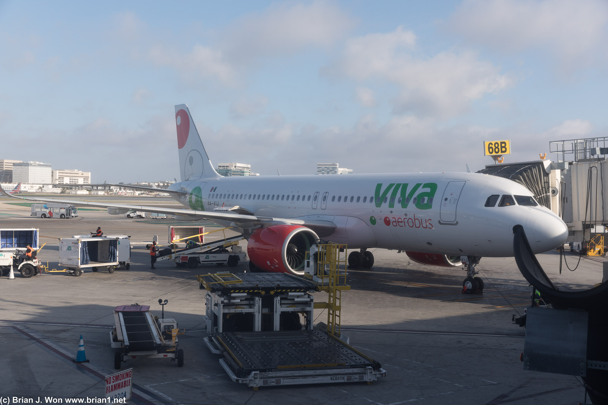 VivaAerobus Airbus A320.