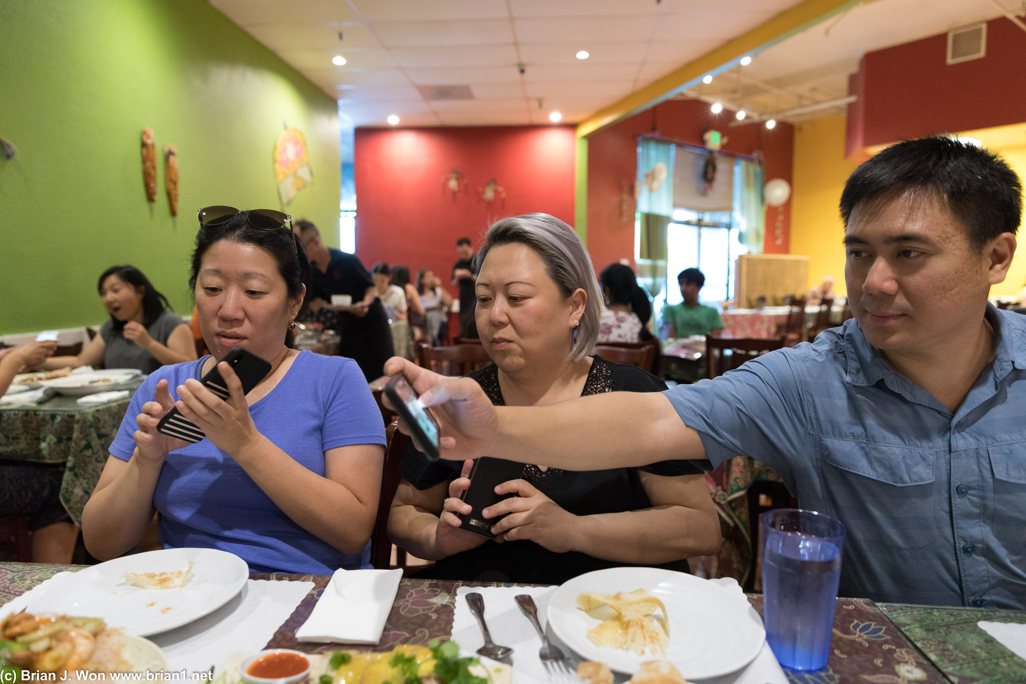 I'm not the only one who photographs food.
