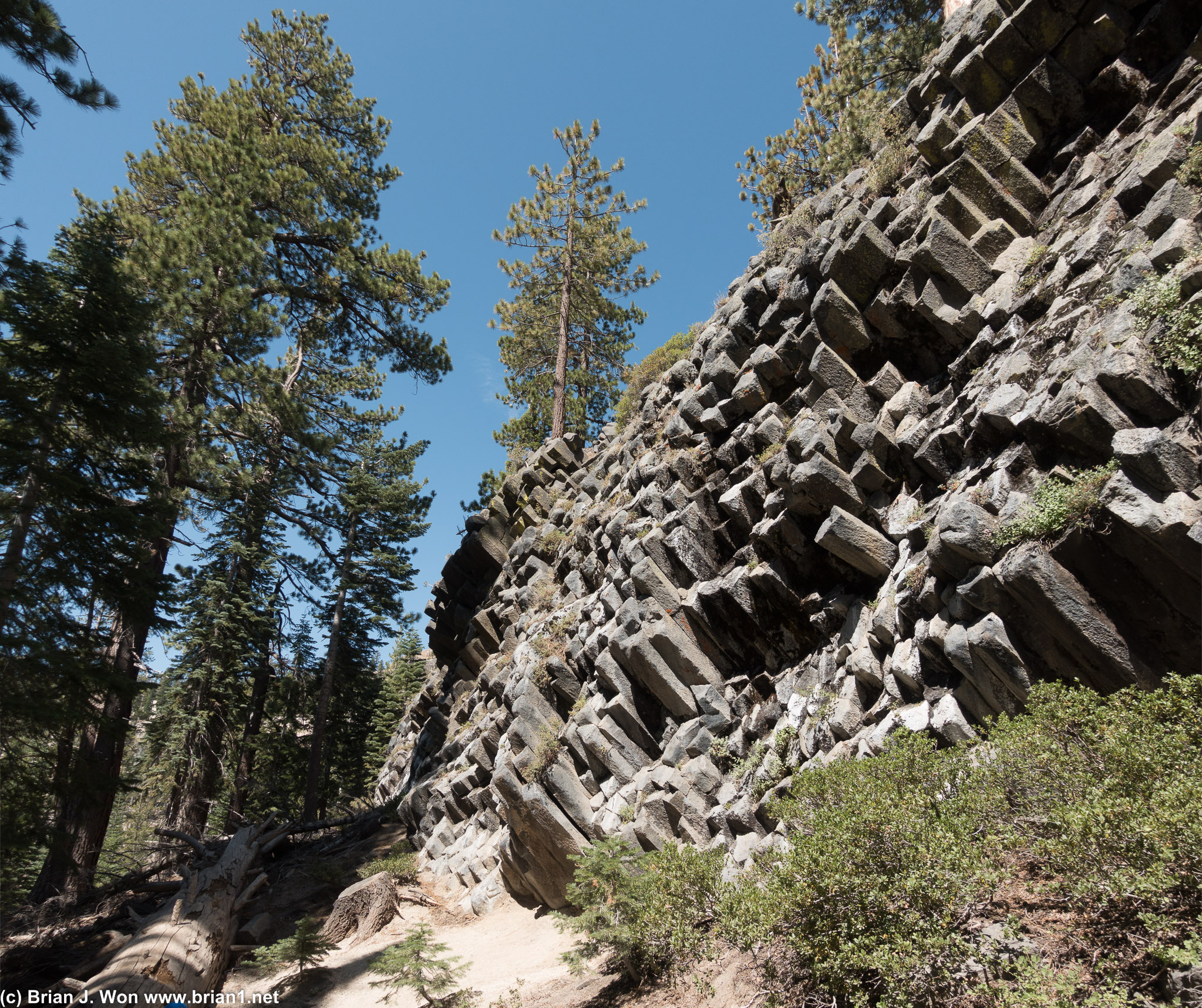 Side view as you descend from the loop to the top.