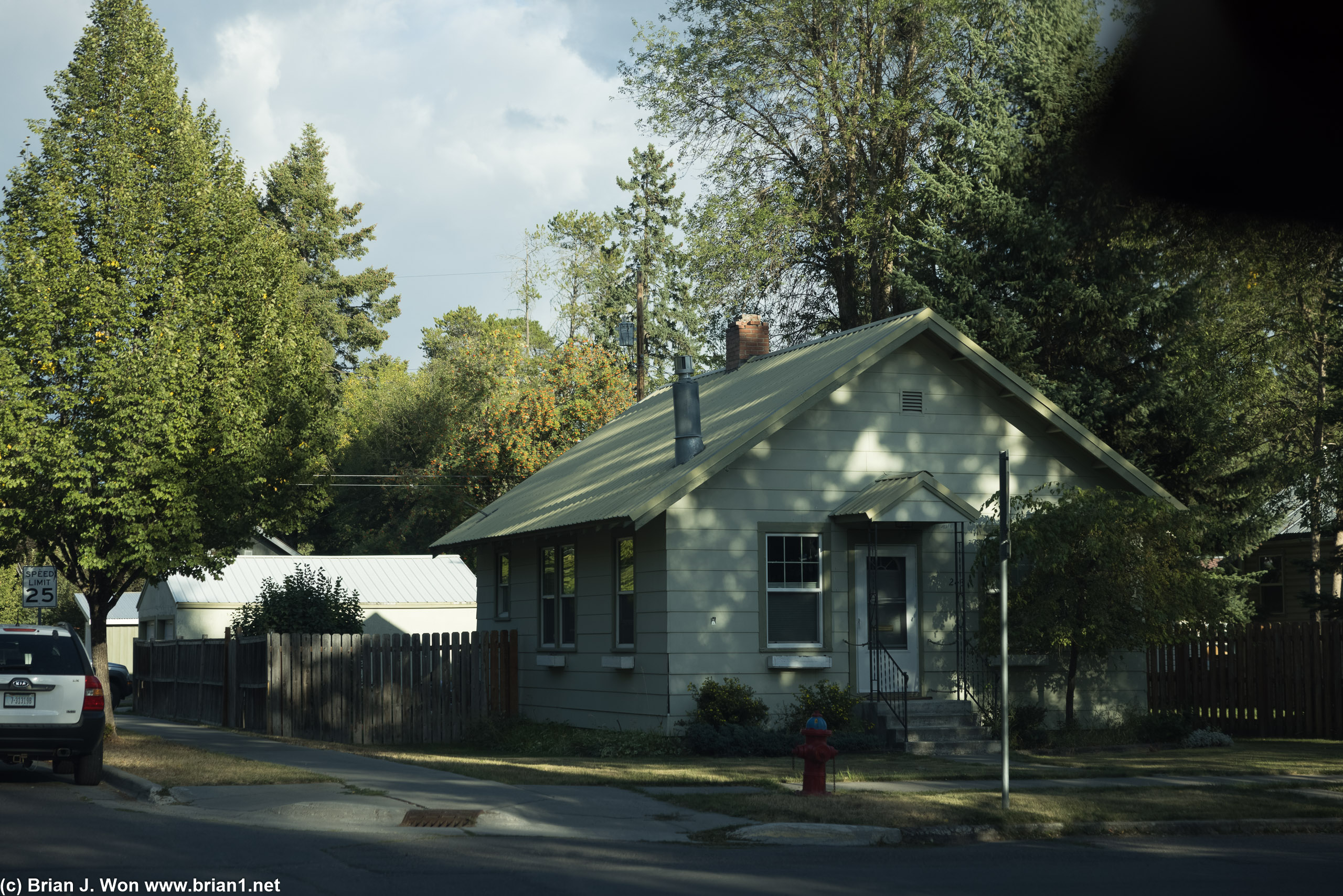 Simple homes here.