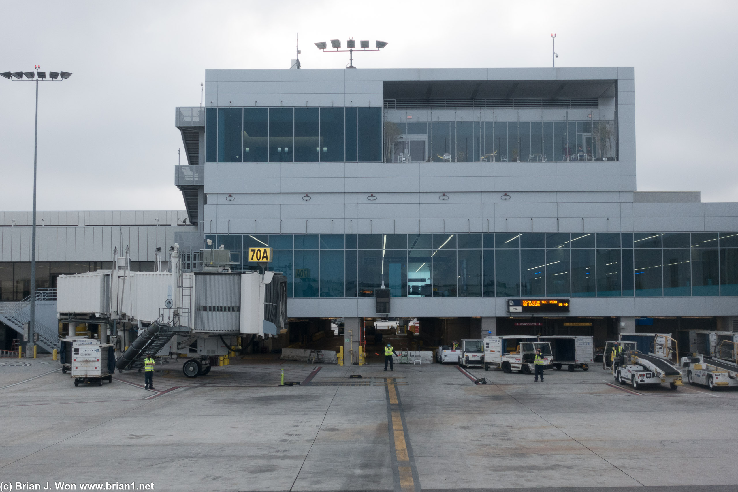 Almost ready to pull into Gate 70A.