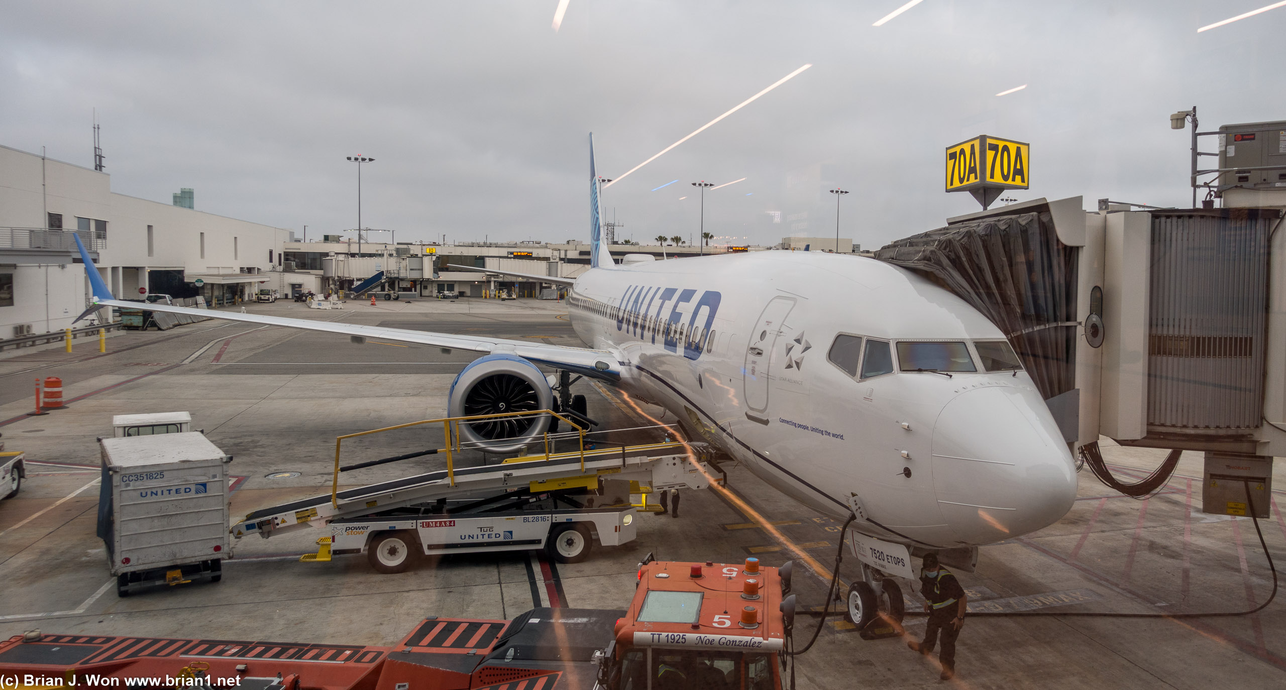One of United's newest Boeing 737 MAX 9, hull #7520.