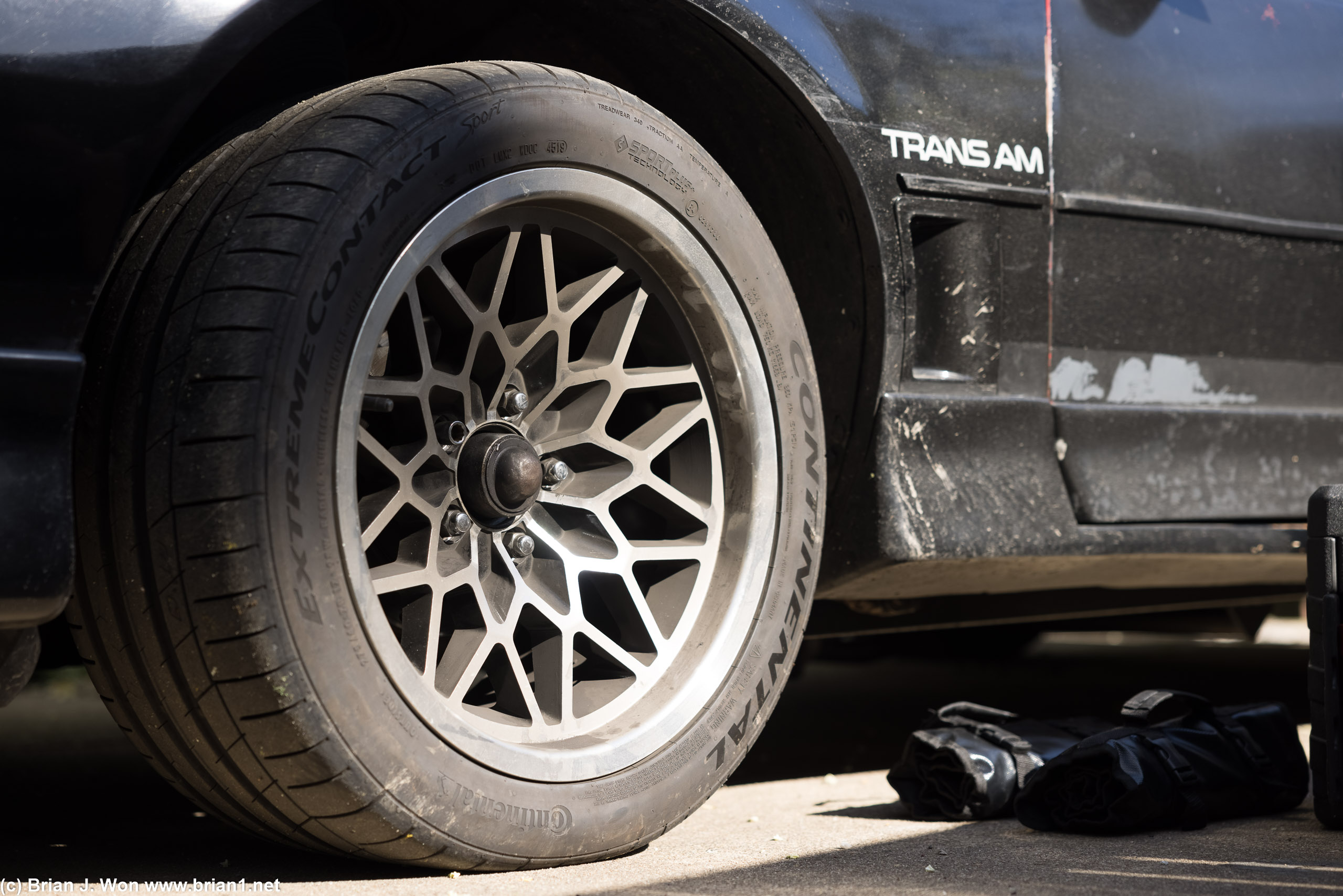 Period-correct wheels.