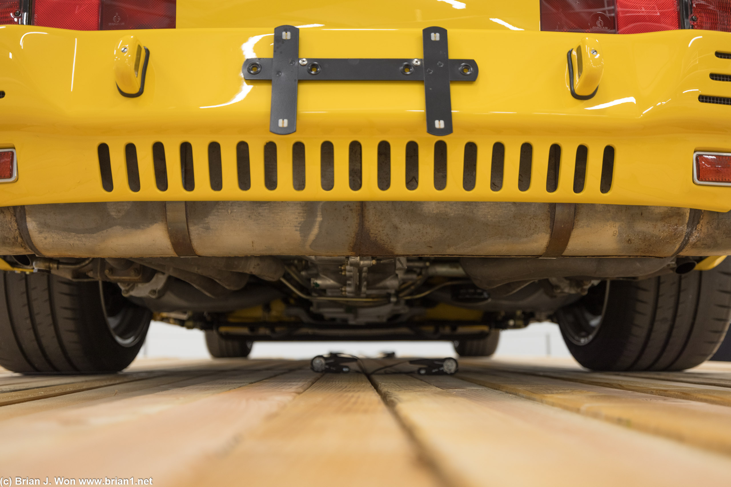 1990 Ruf CTR Yellowbird.