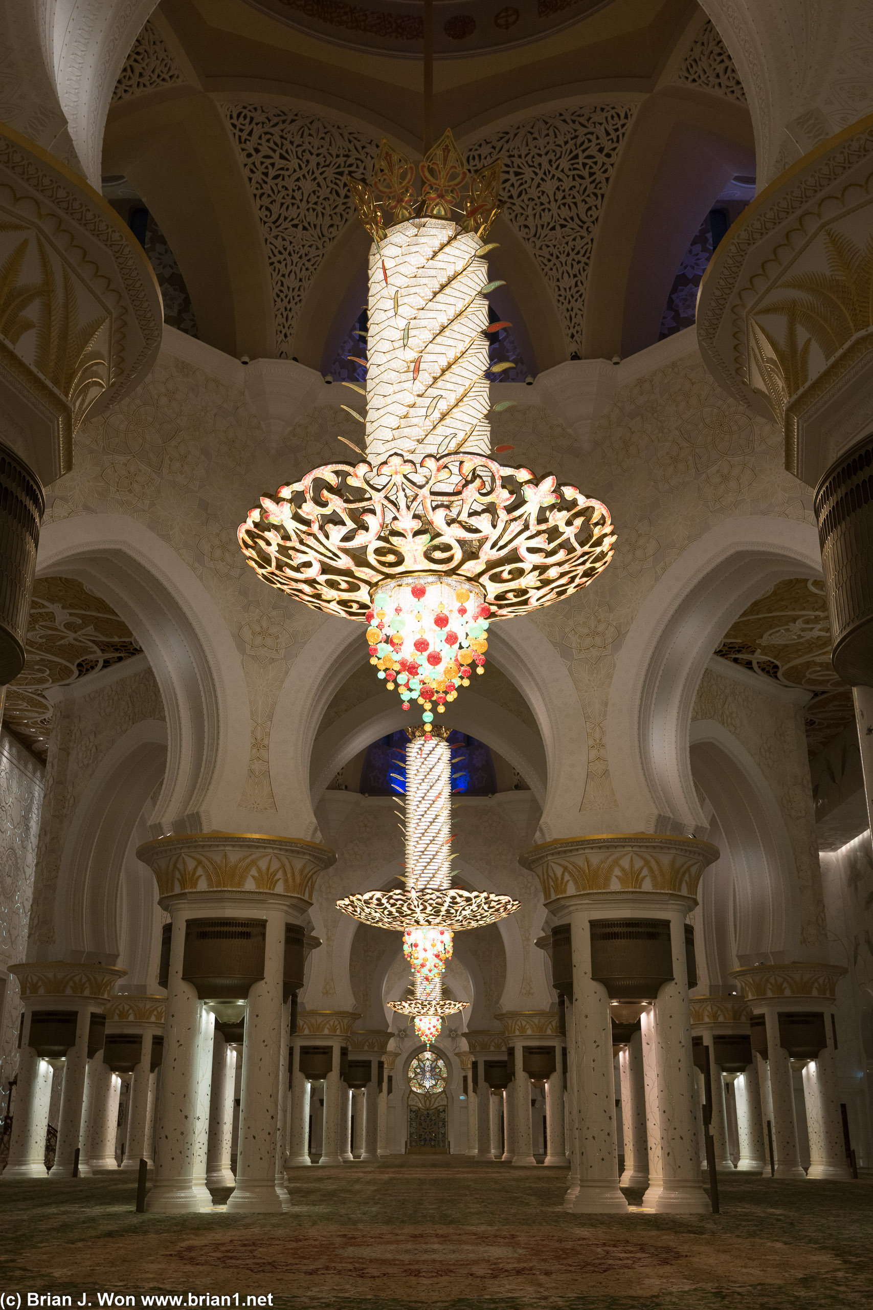 Main prayer hall.