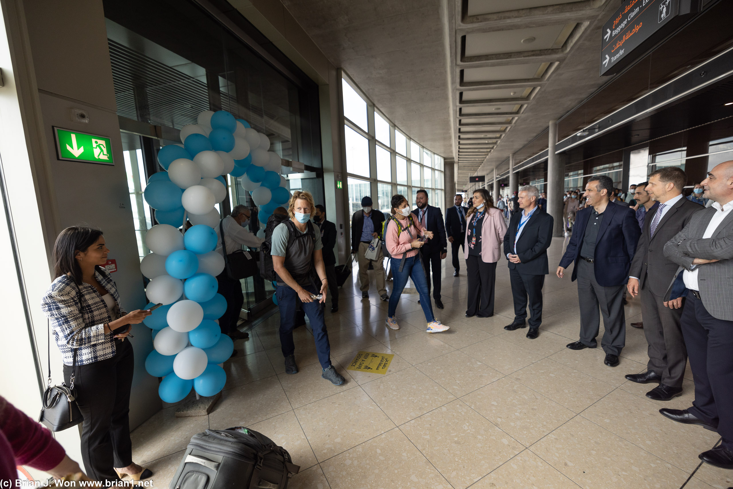 A balloon arch to go with all the dignitaries.