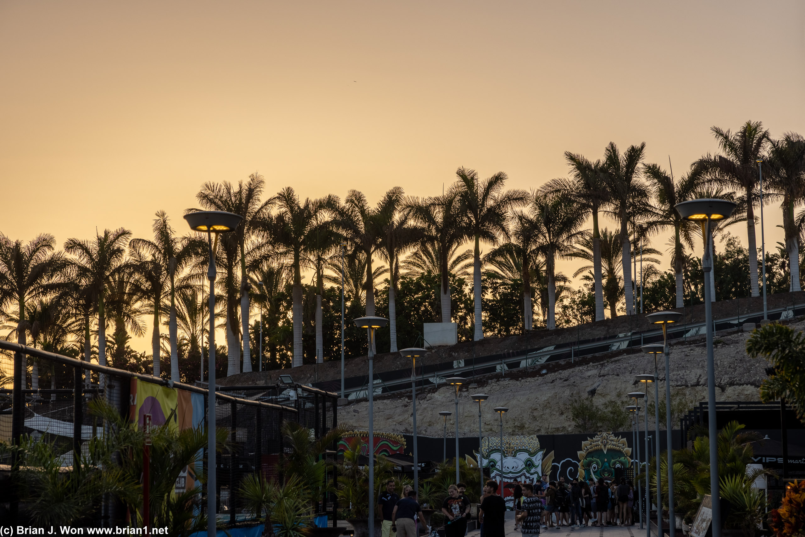 Sunset over Siam Mall.