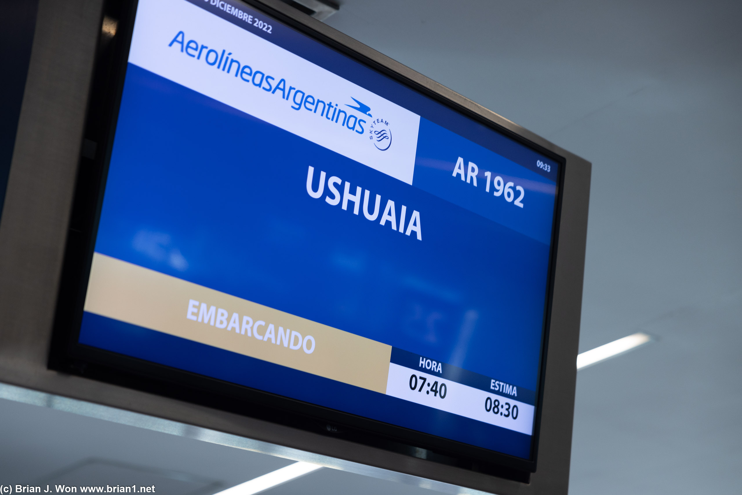 Scheduled departure: 7:40am. Revised "estimated" boarding: 8:30am. Actual time boarding commenced: 9:33am.