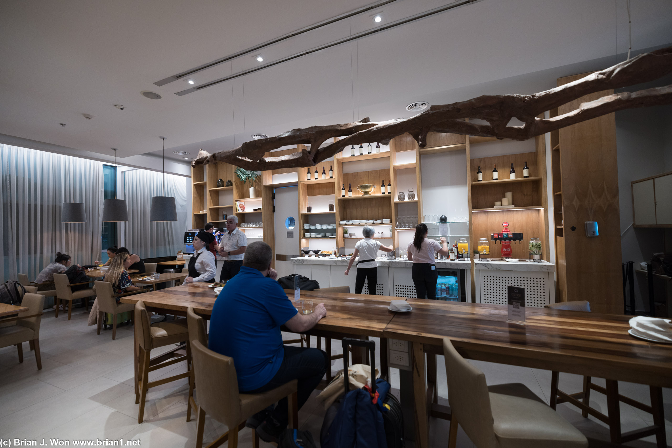 Star Alliance Lounge.