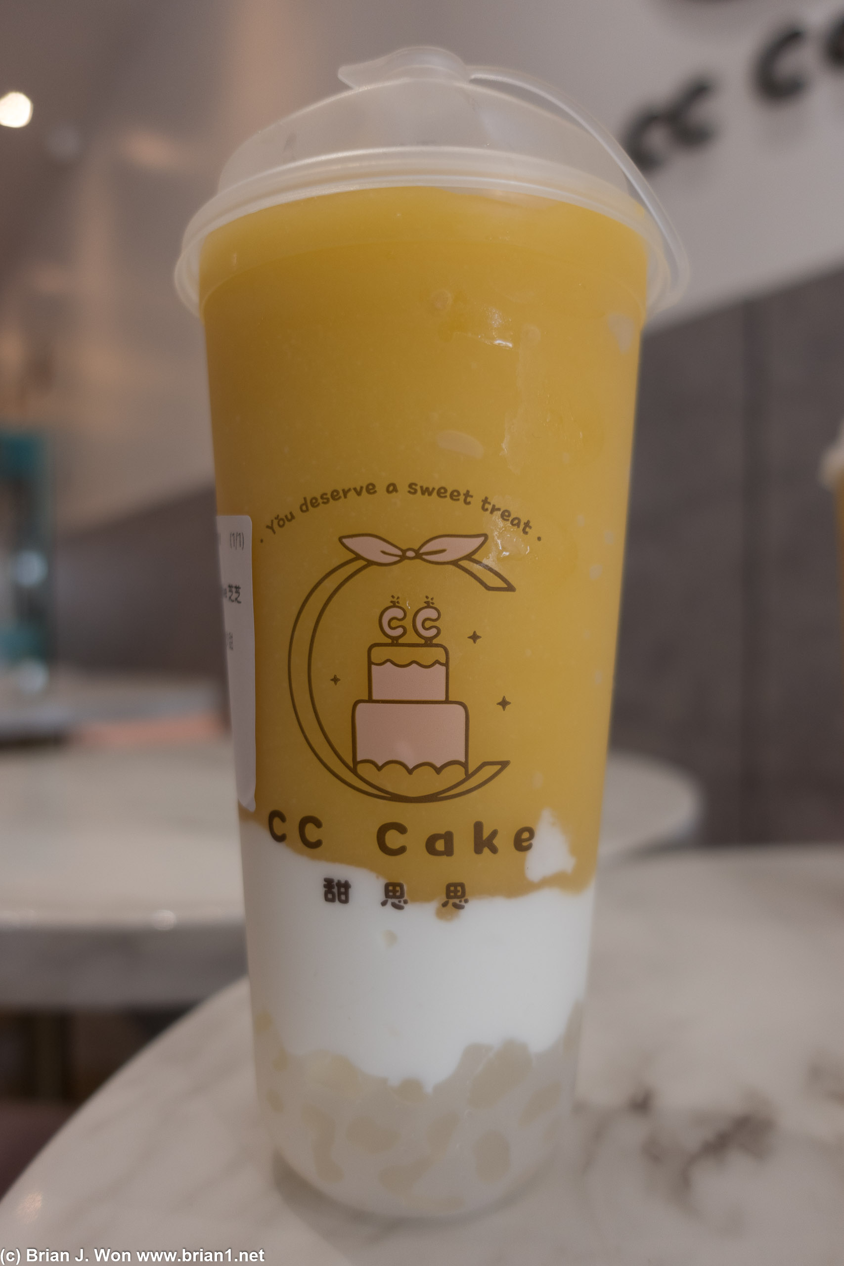 Cheezo mango smoothie with agar jelly boba.
