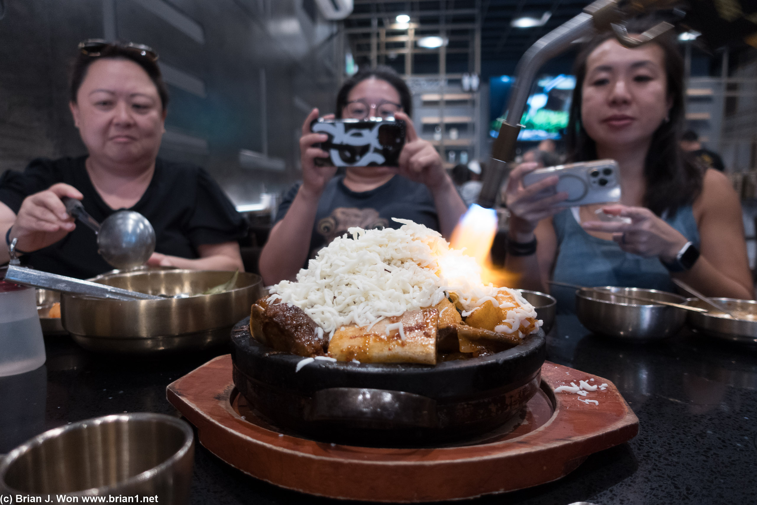 Daeho's kalbijim is the star of the show.