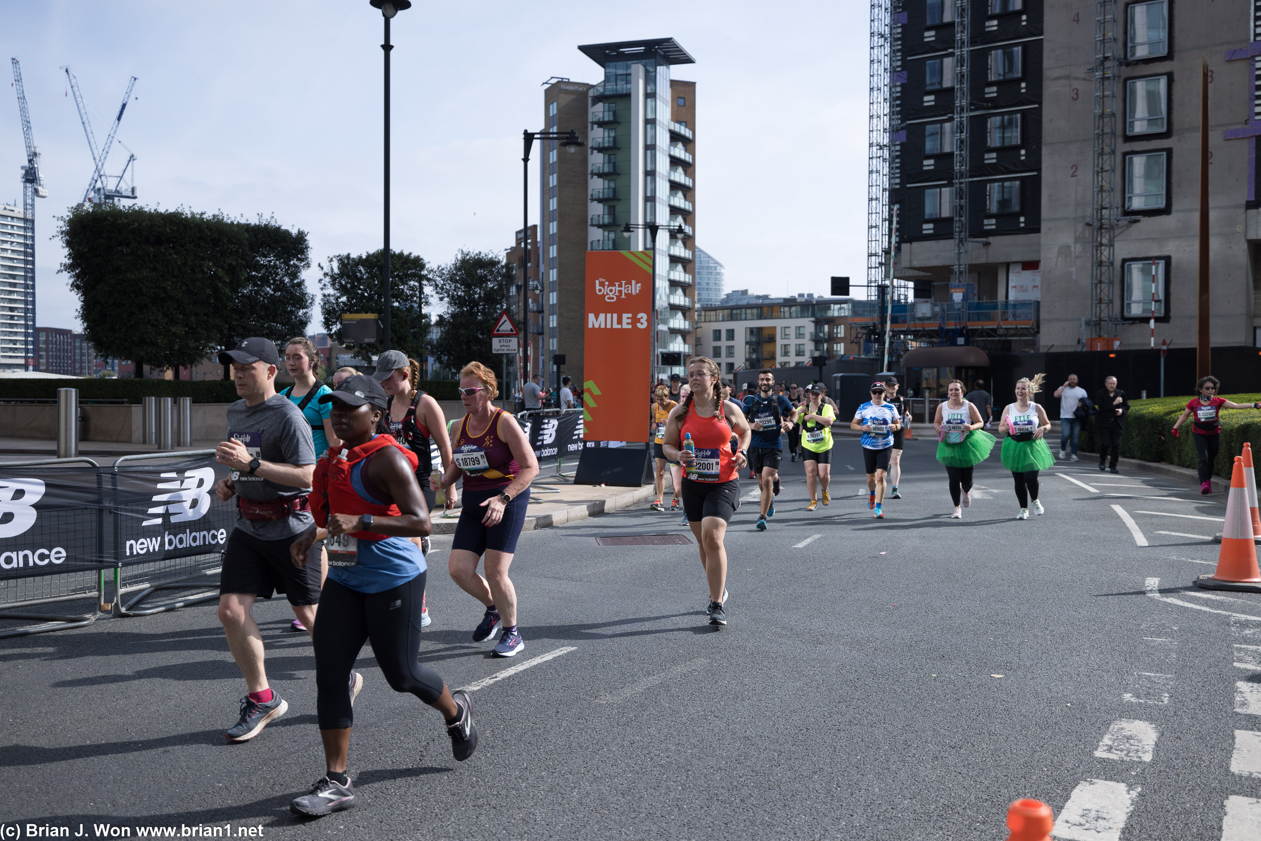 ~2 hours since start, still a ton of runners.