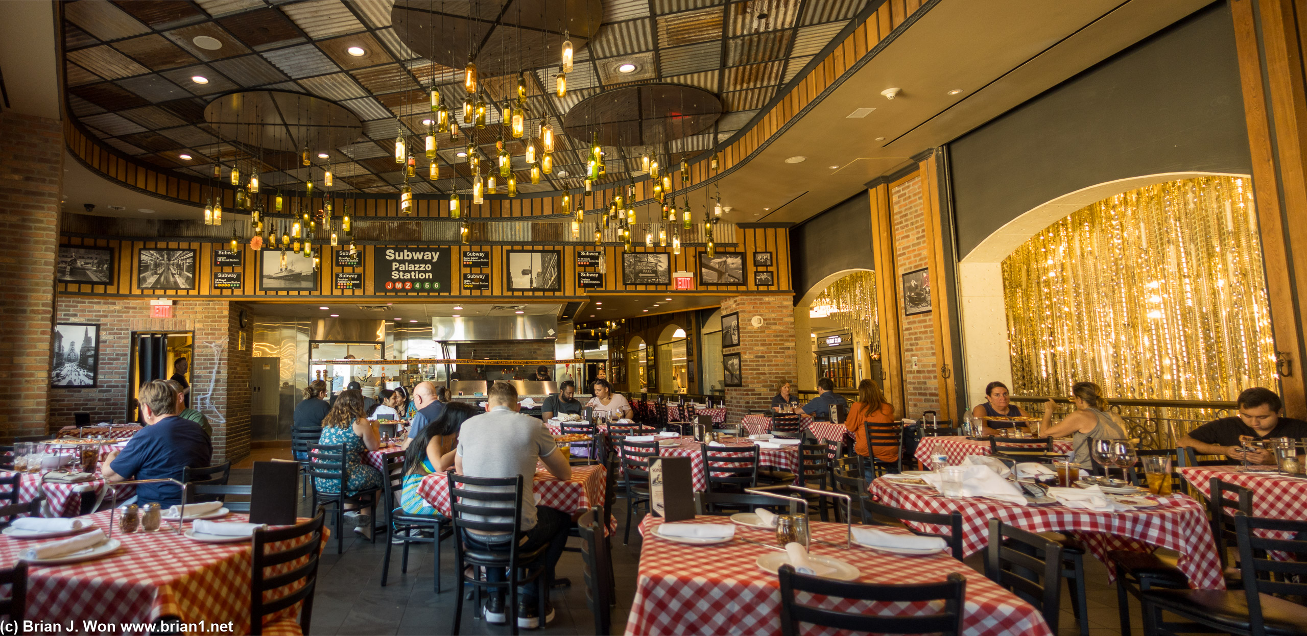 Grimaldi's Pizza inside the Palazzo.