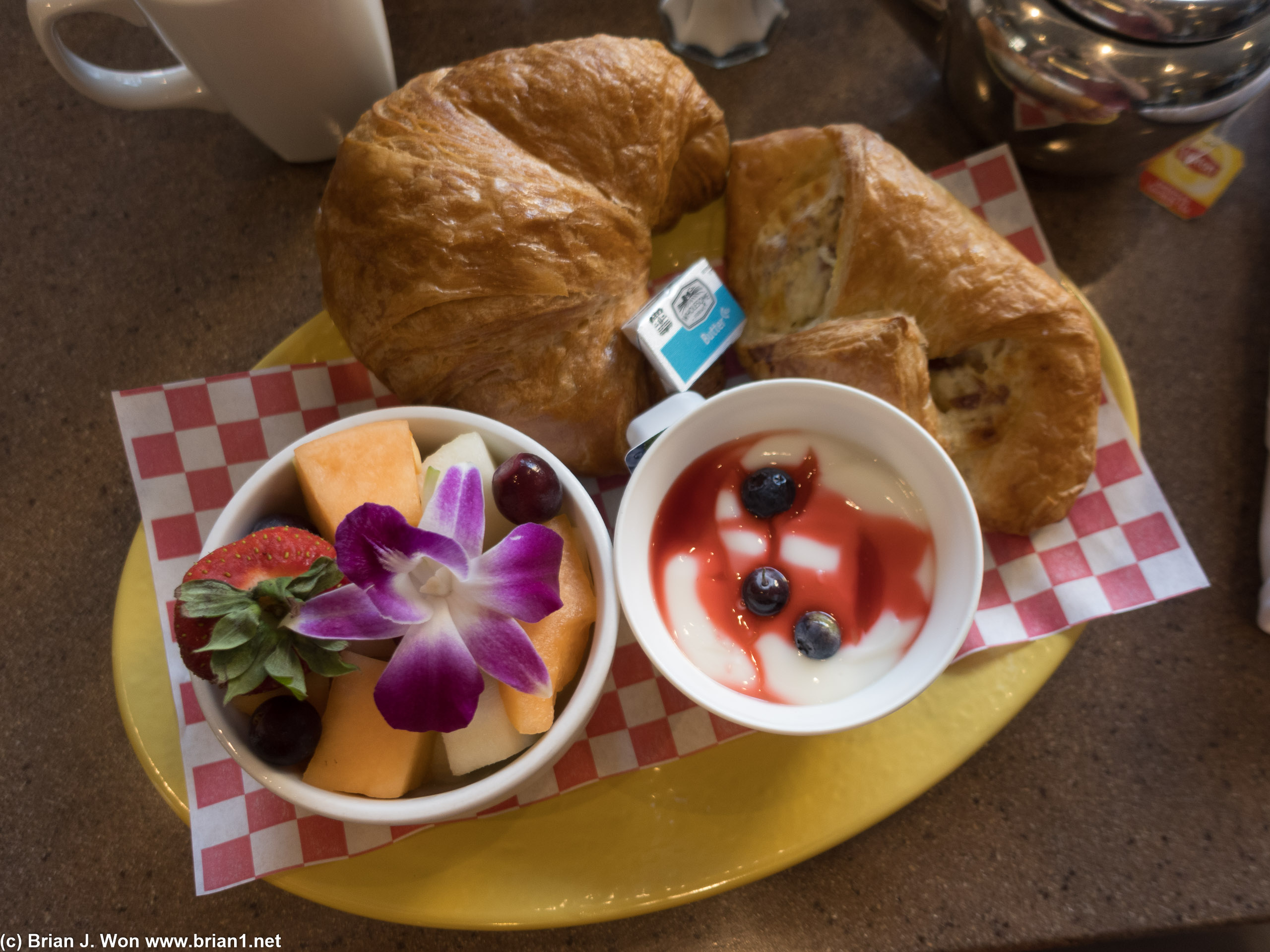 Complimentary continential breakfast at the Sheraton Princess Kaiulani for Marriott elites.
