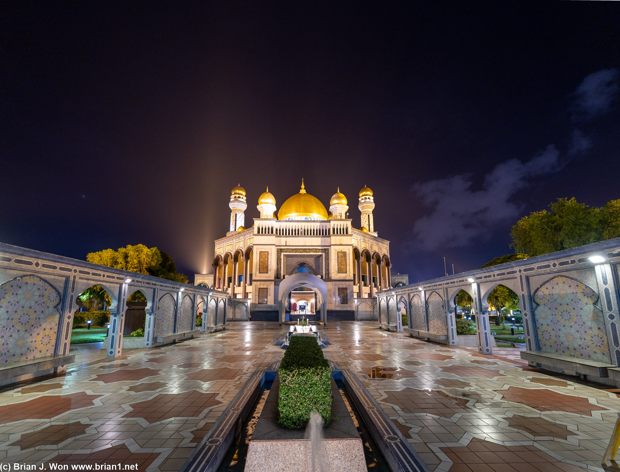 Nighttime view of Jame' Asr Hassanil Bolkiah Mosque.