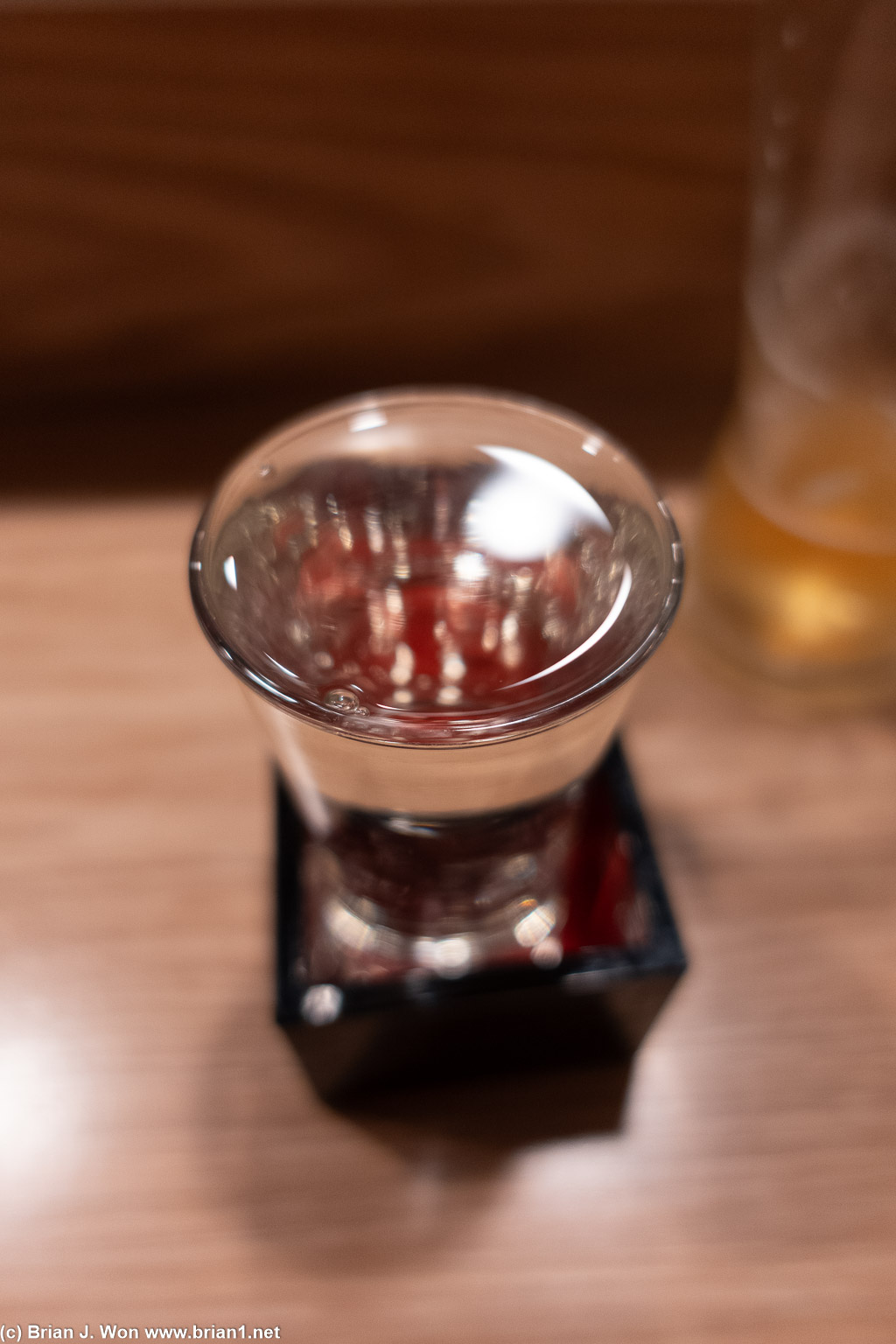 Traditional service (no over-pour tho).