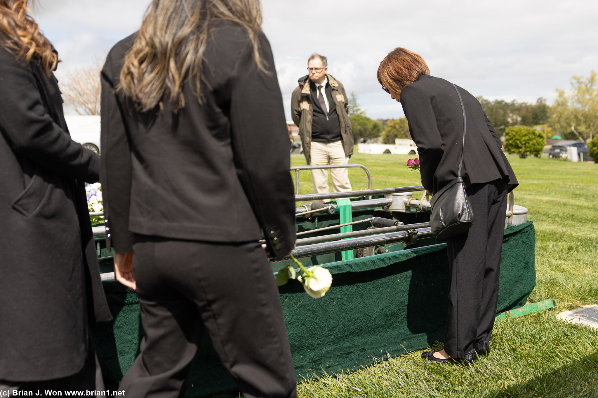 Aunt Lina marks the end of the ceremony.