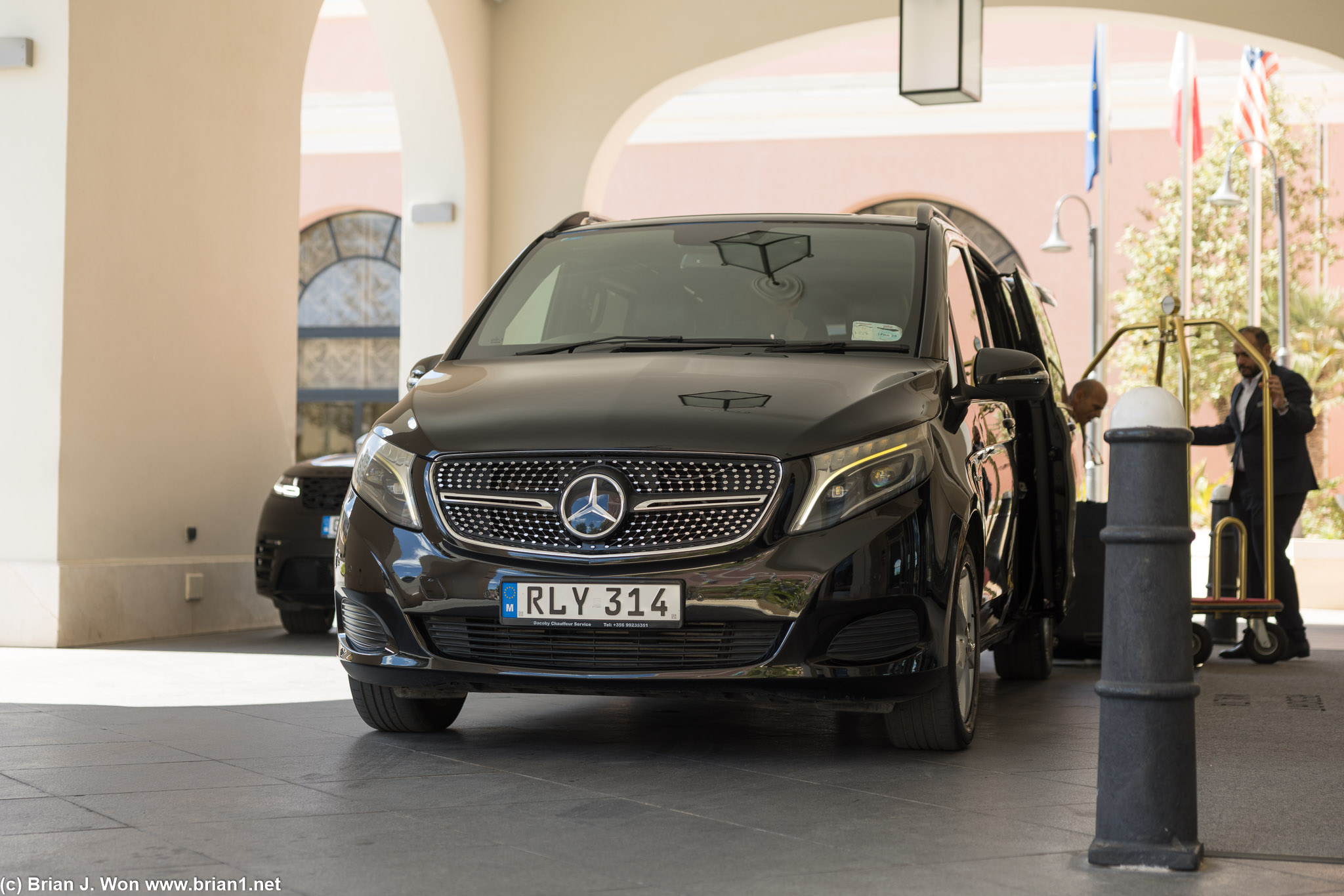 Hotel car > Uber.