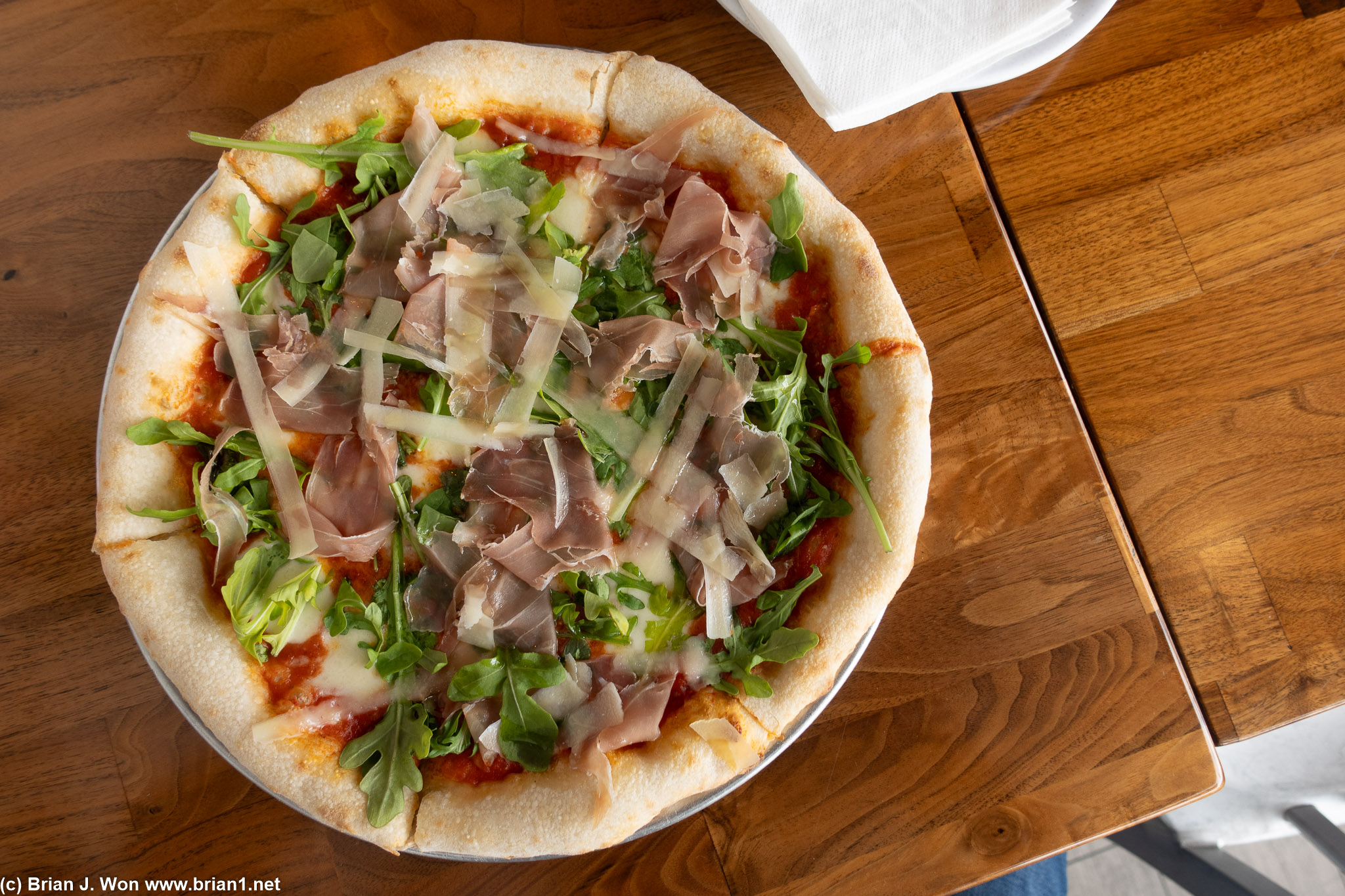 Prosciutto arugola is mostly good, crust was just okay but might be really interesting if done extra crispy.