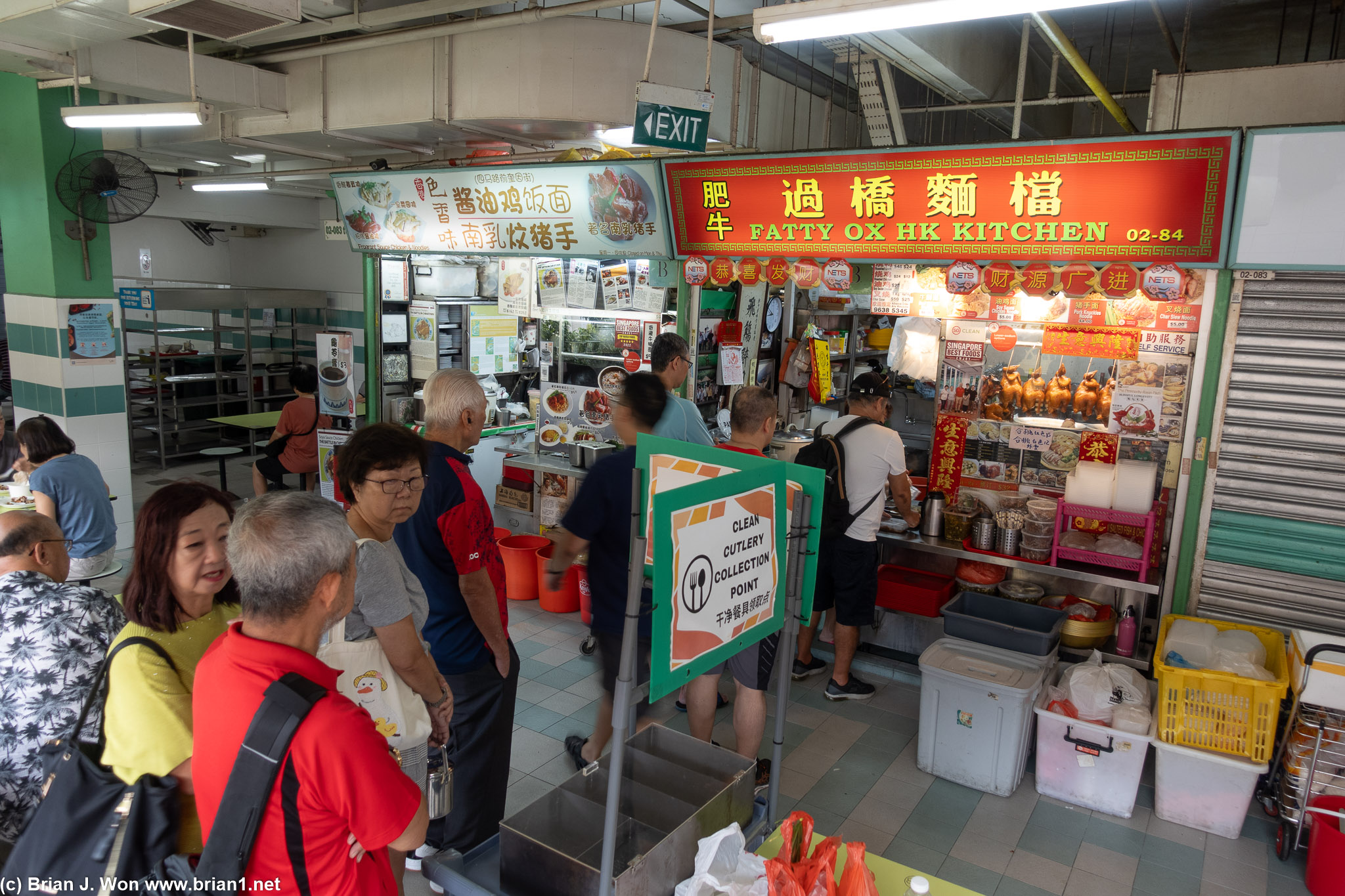 Fatty Ox HK Kitchen served people very slowly.