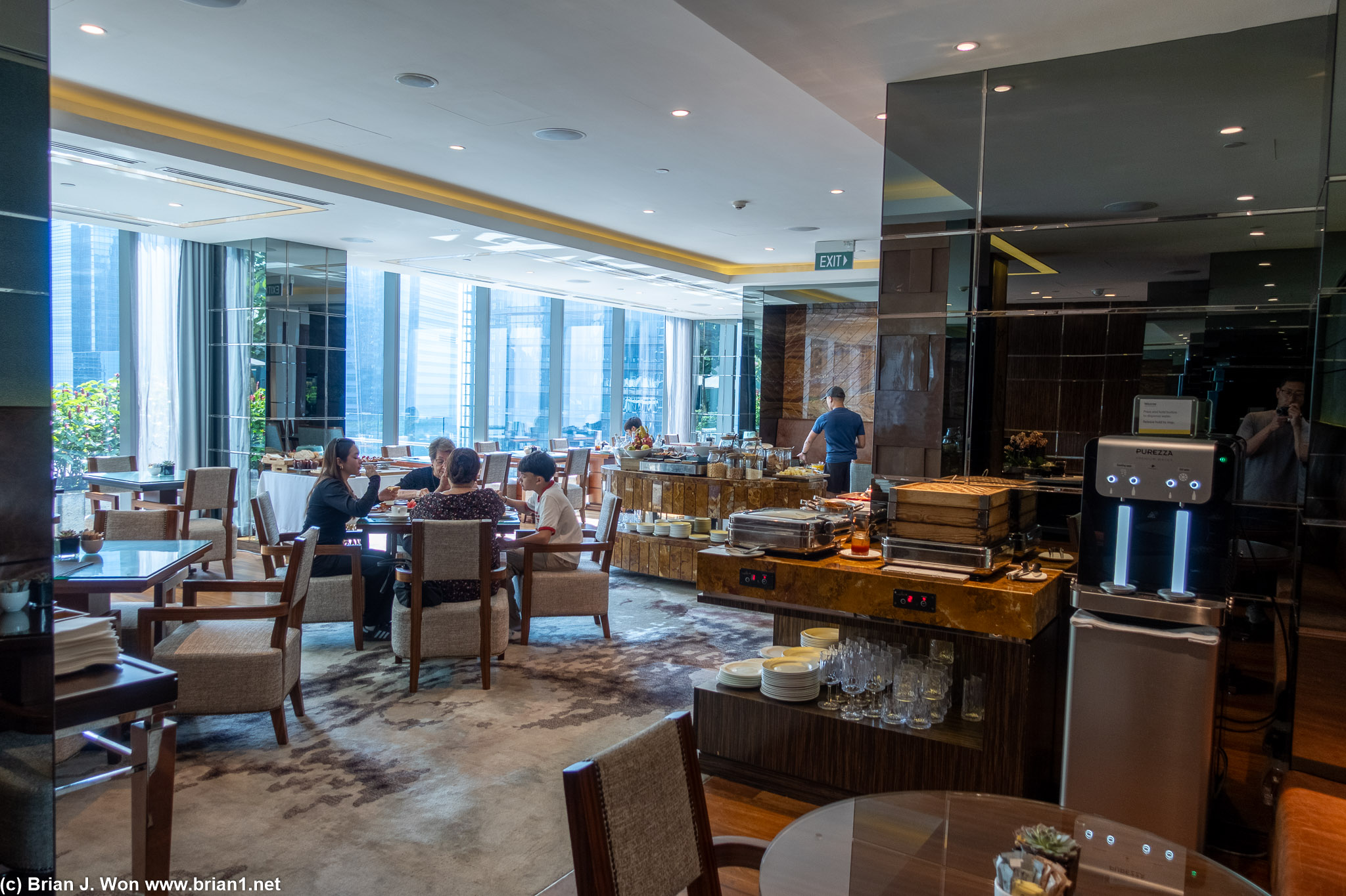 35th floor pool and executive lounge.