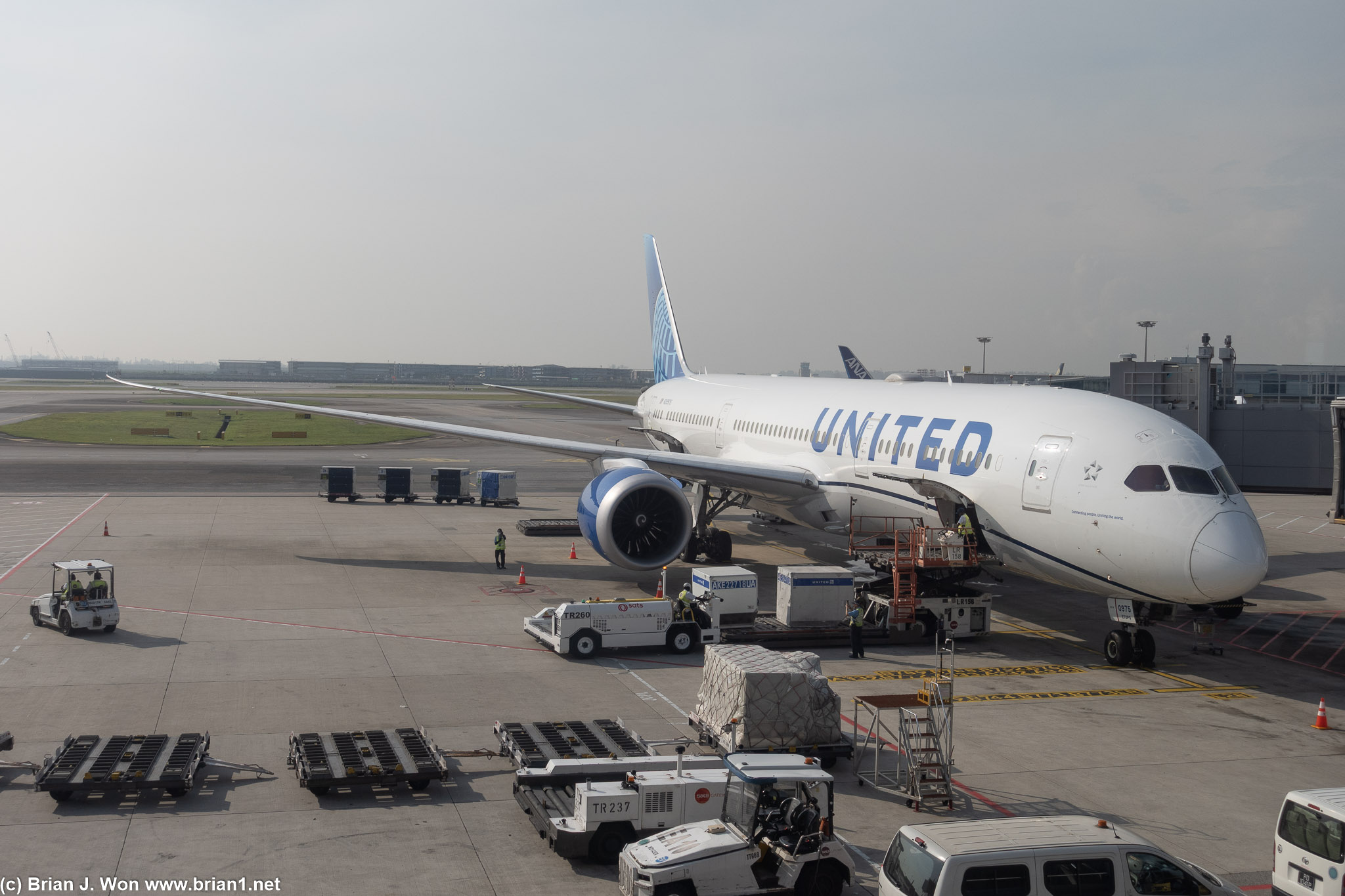 N29975, 5 year old 787-9, ready for the ride home.