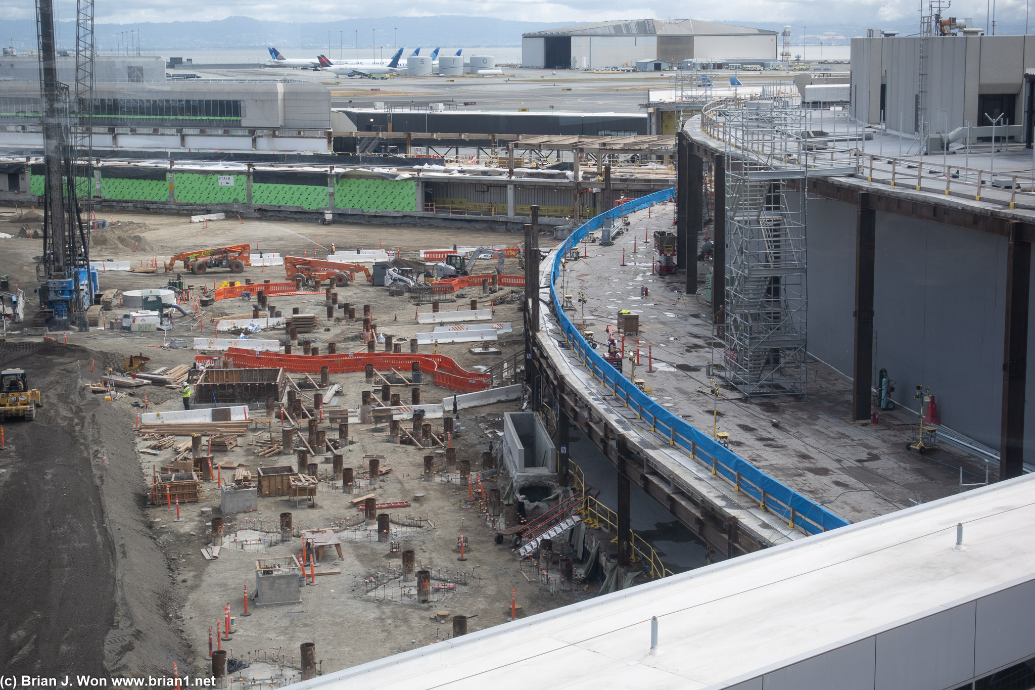 Lots of construction at Terminal 3.