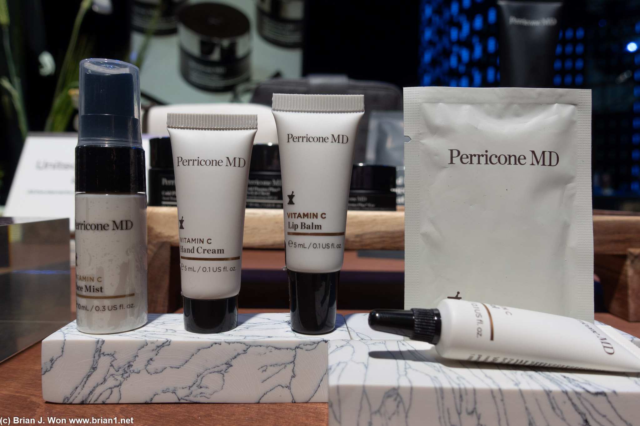 United x Perricone MD amenity kit for Polaris Studio.