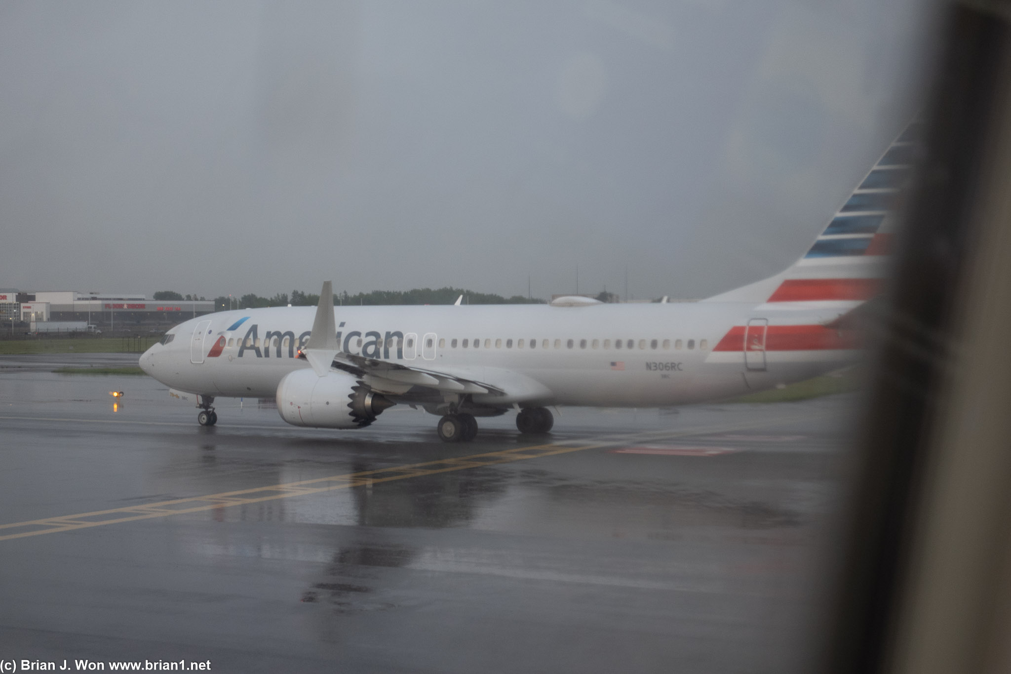 American Airlines 737 MAX 8.