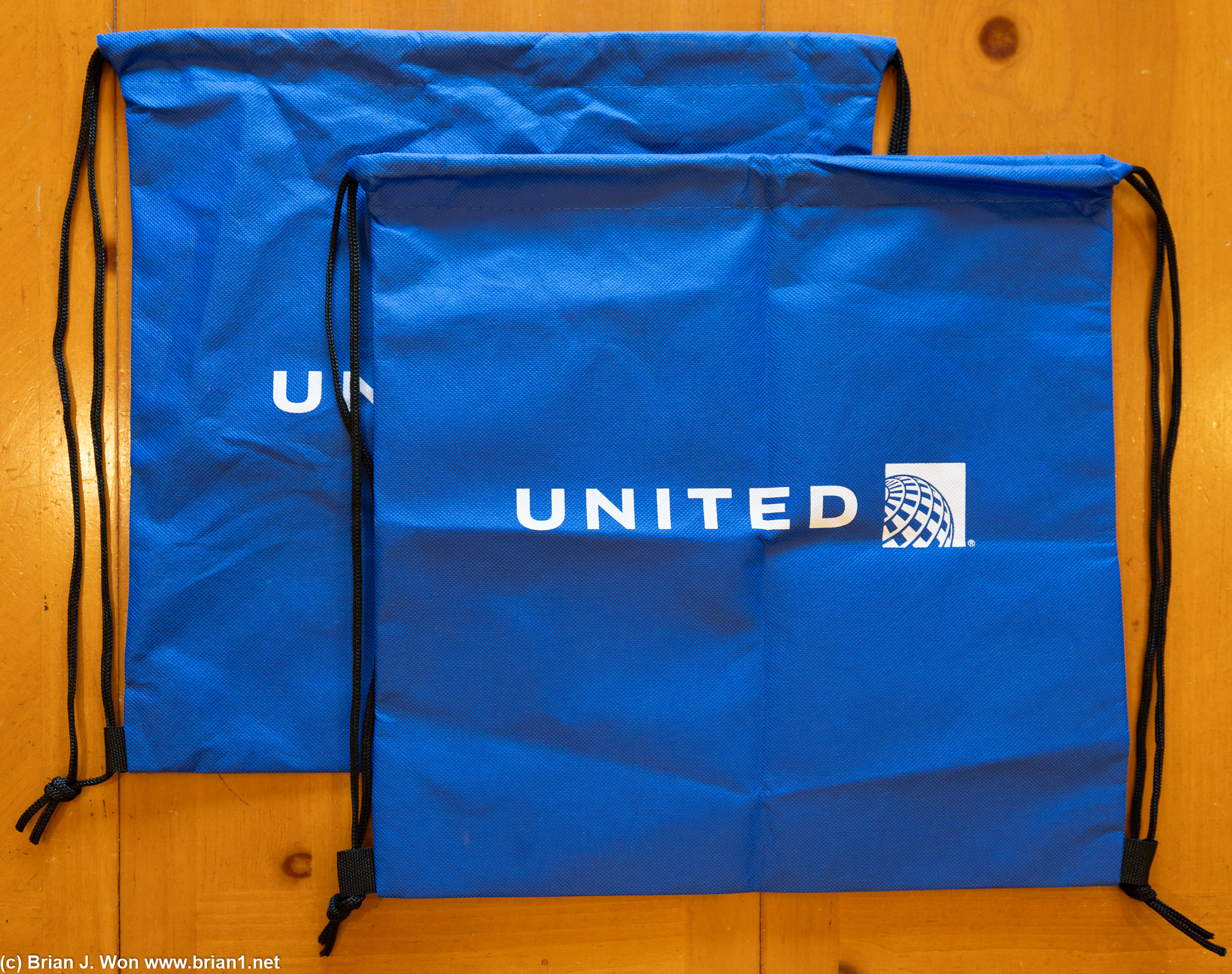 Got two United drawstring backpacks from the hub run.