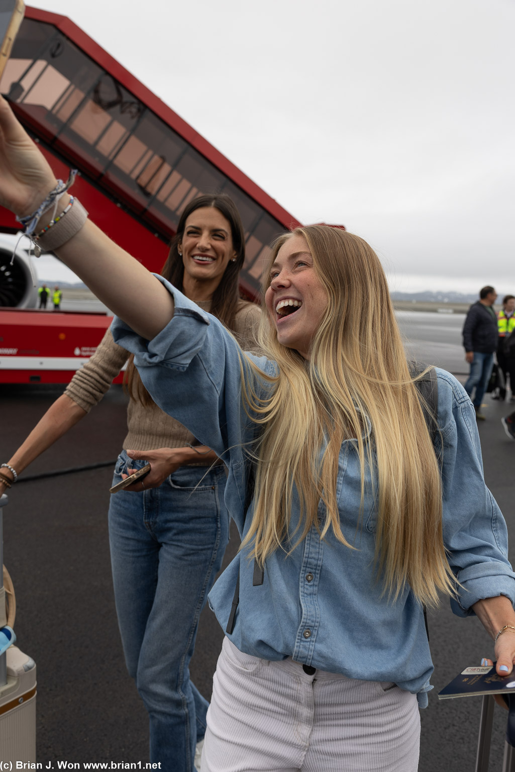 @grace_donner and @laxtoluxury look extremely excited to be here.
