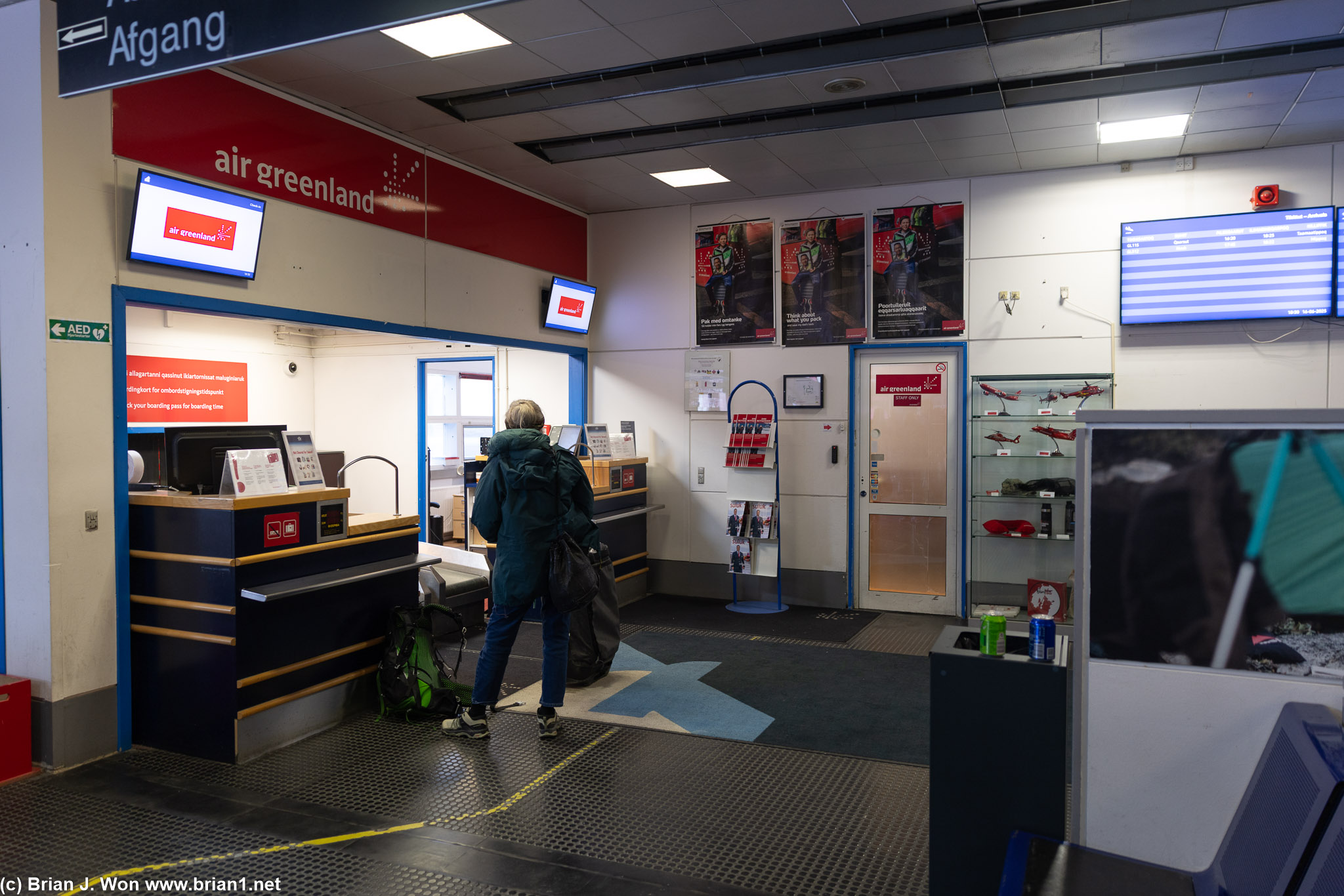Back at the little Ilulissat Airport.