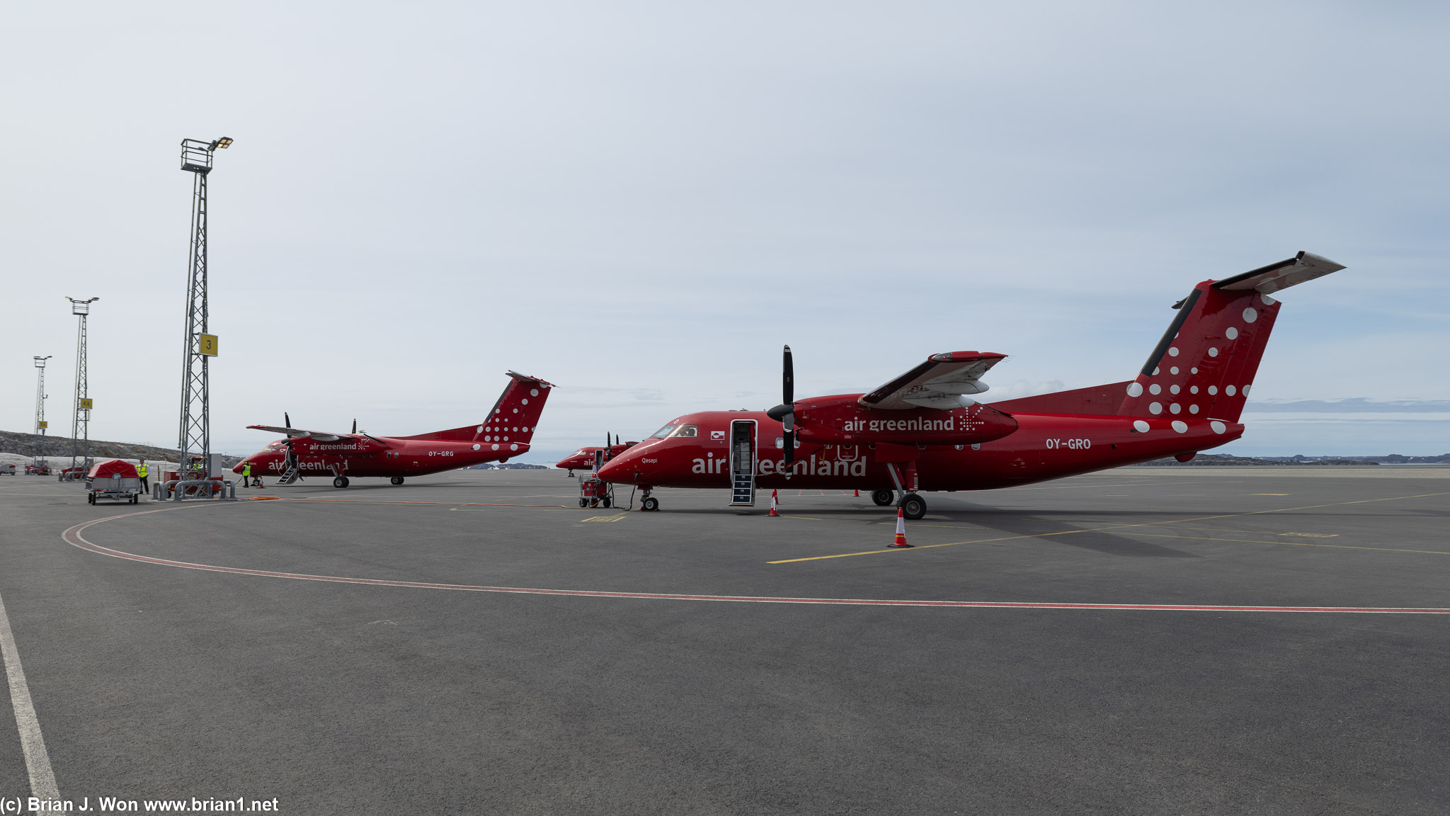 OY-GRG "Suloraq" and OY-GRO "Qasapi."