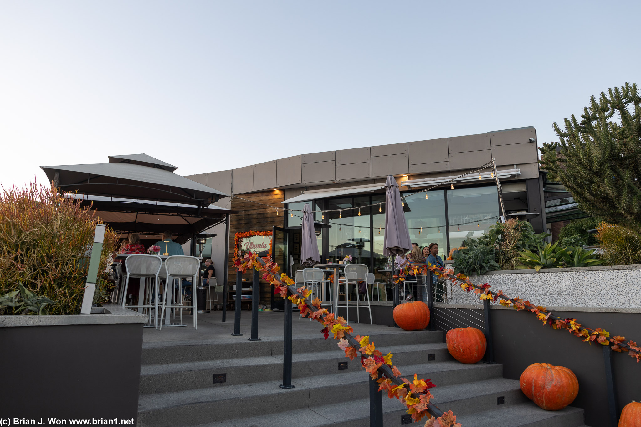 Ubuntu Cafe for dinner.