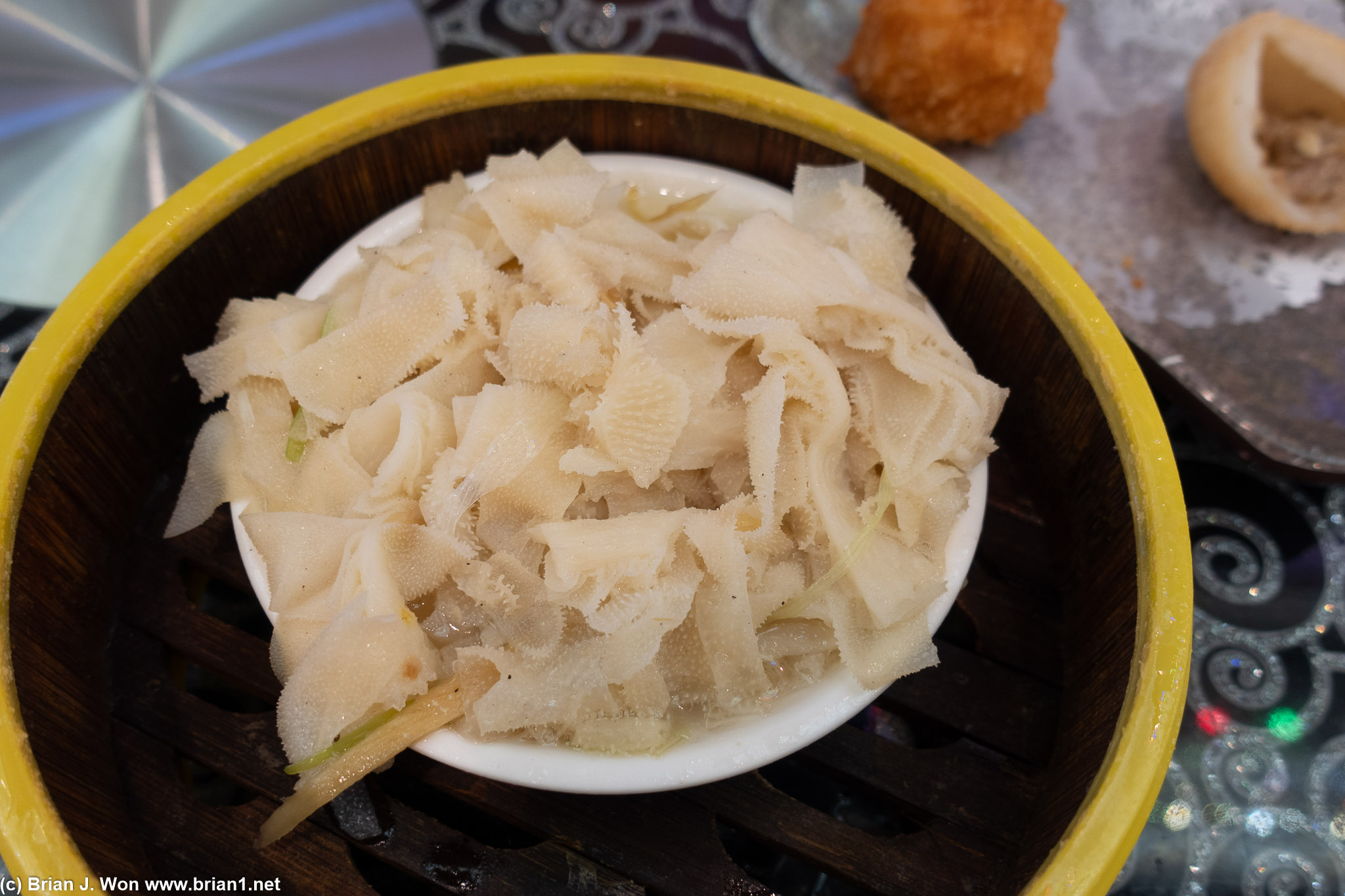 Ngau paak yip took forever, looked plain, but taste was on point.