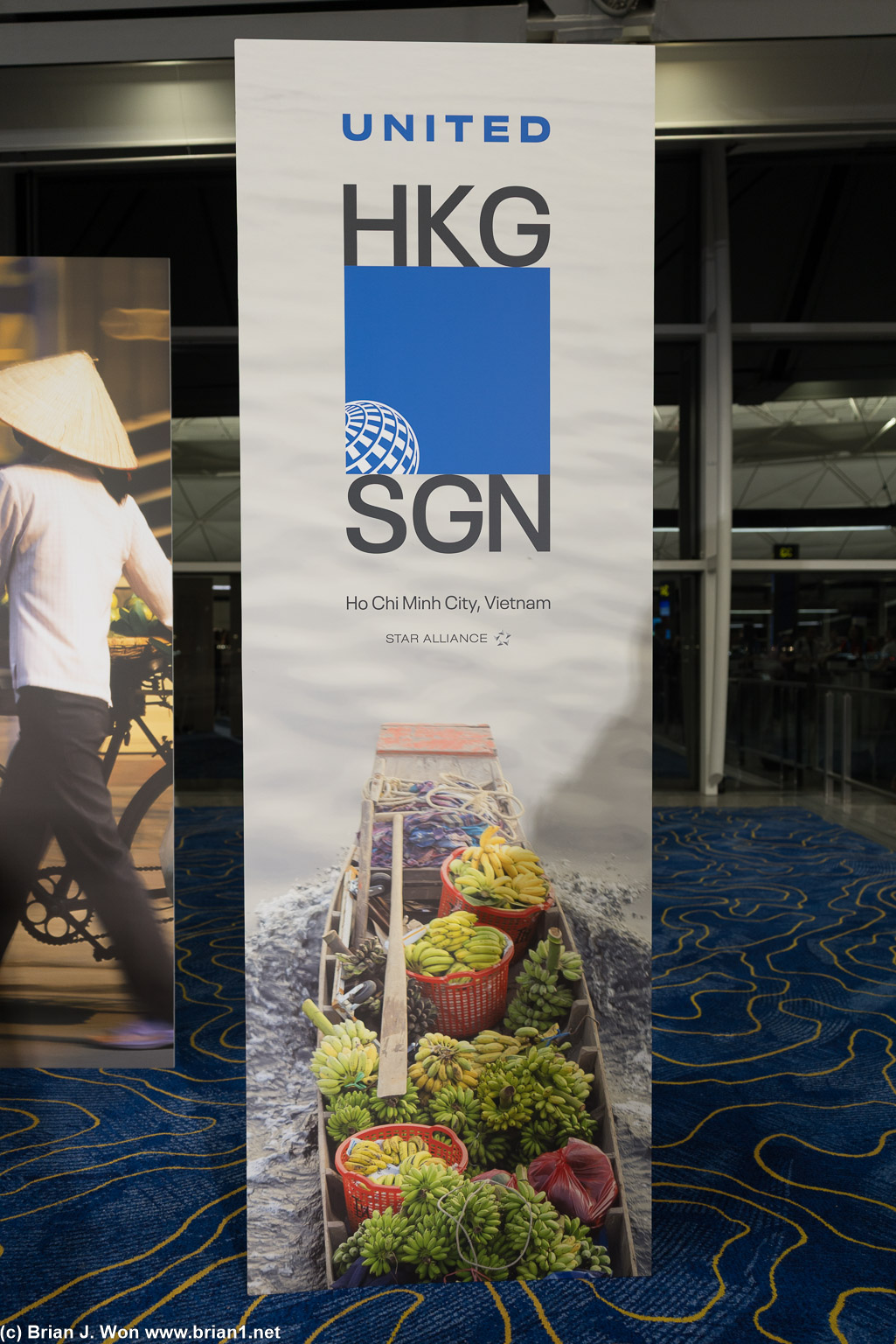 United's signage for their new HKG-SGN route.
